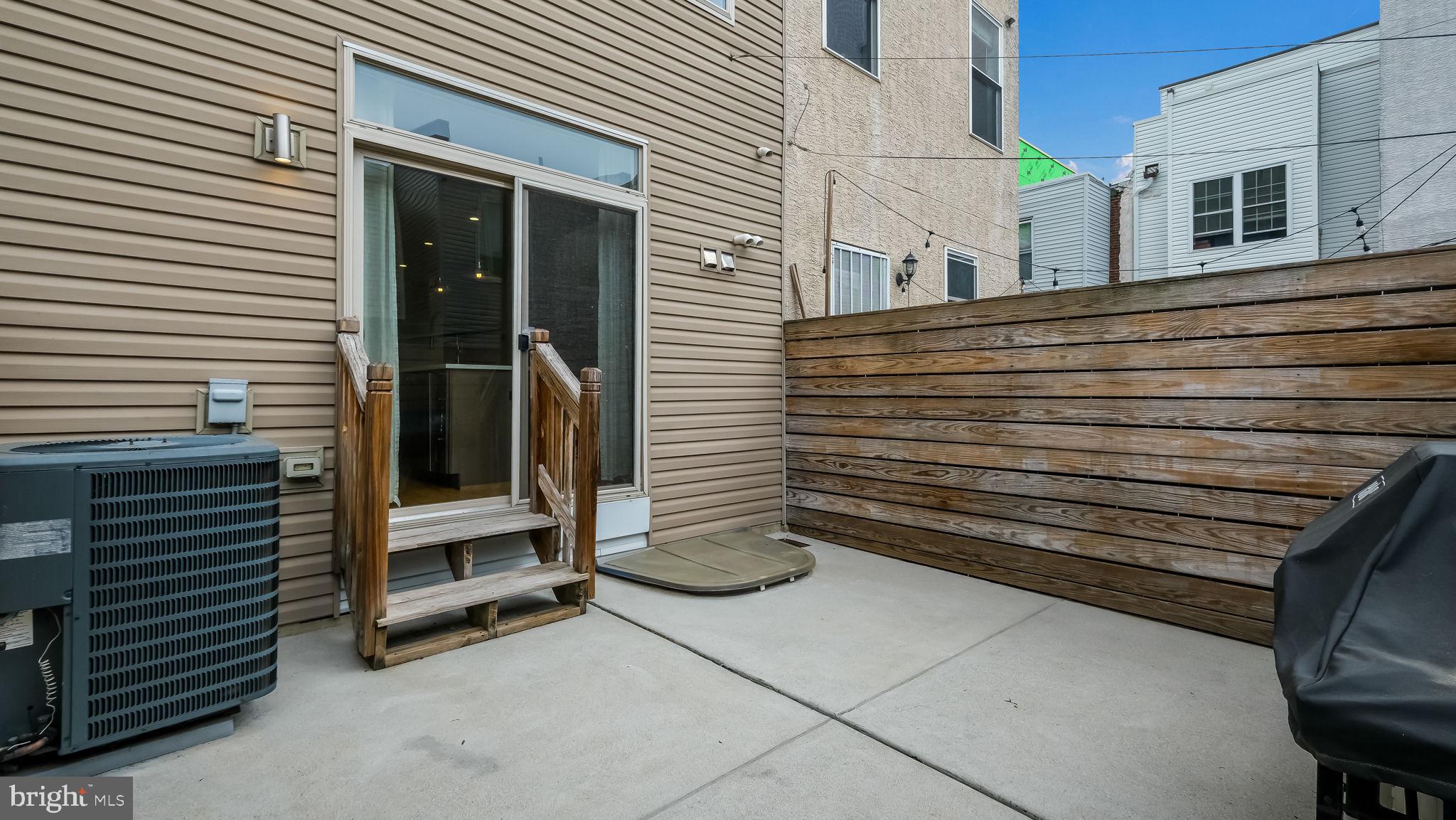 POINT BREEZE - Residential