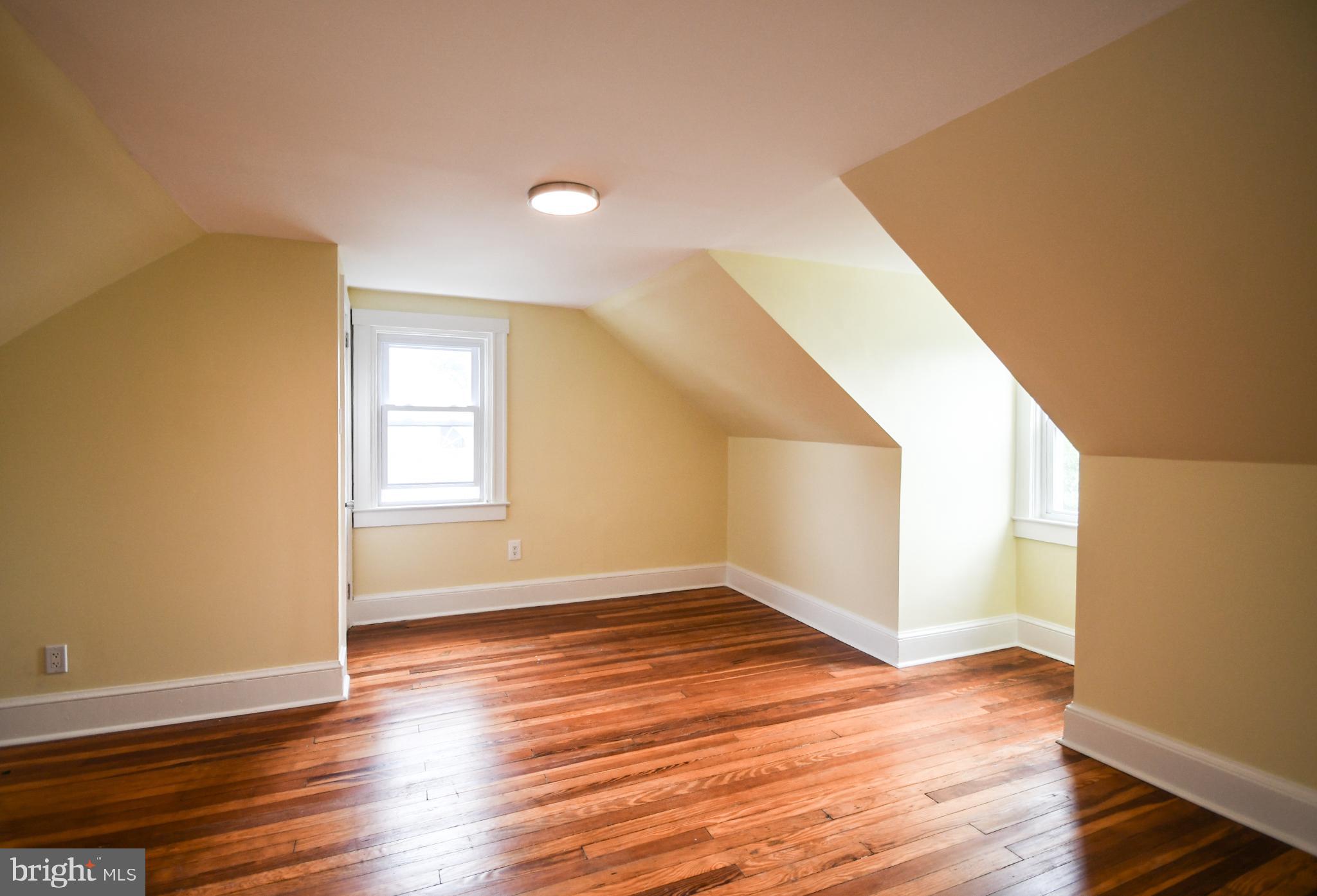 LANSDOWNE - Residential