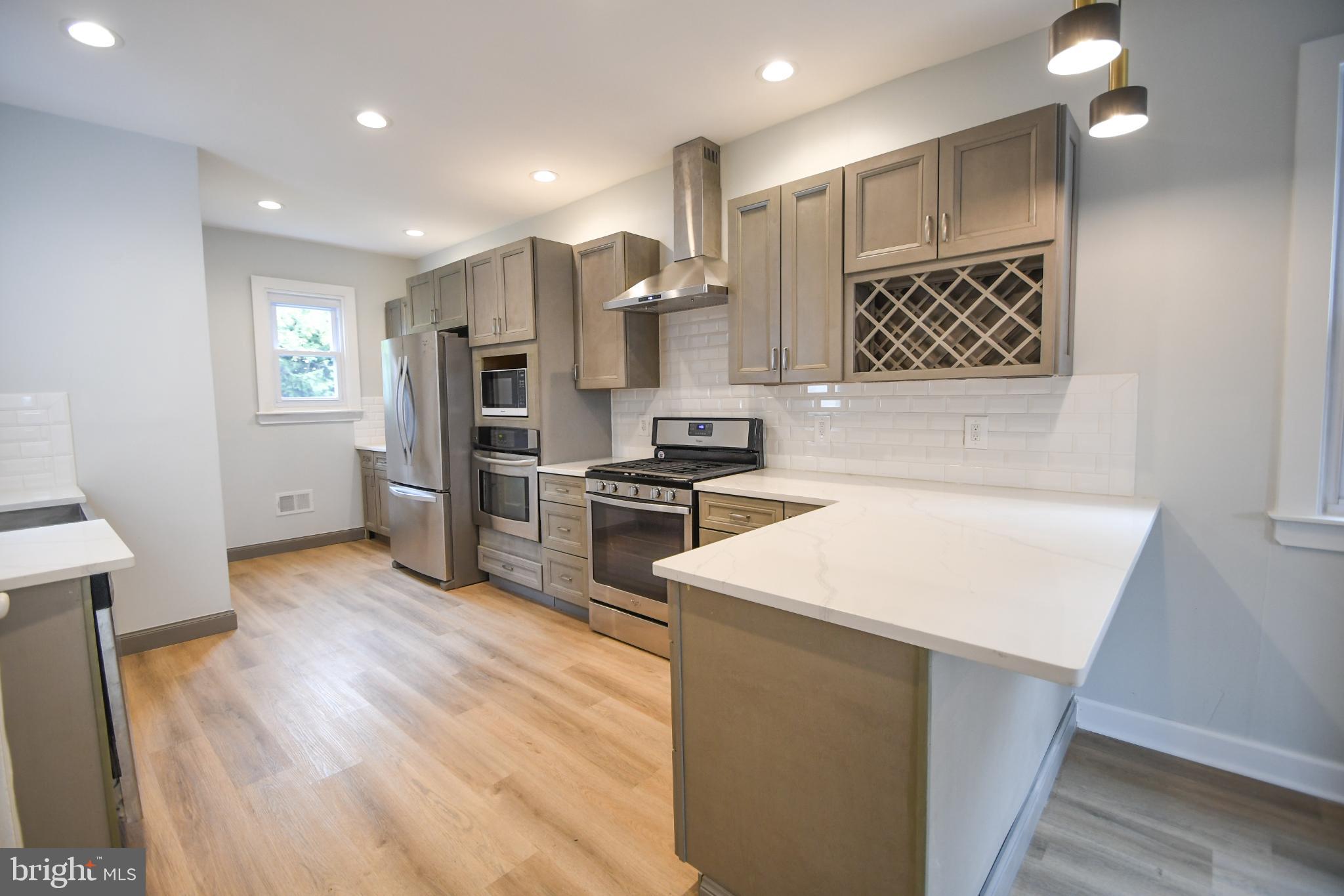 LANSDOWNE - Residential