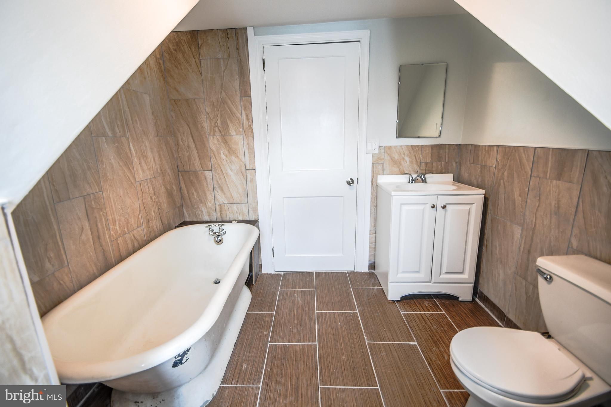 LANSDOWNE - Residential