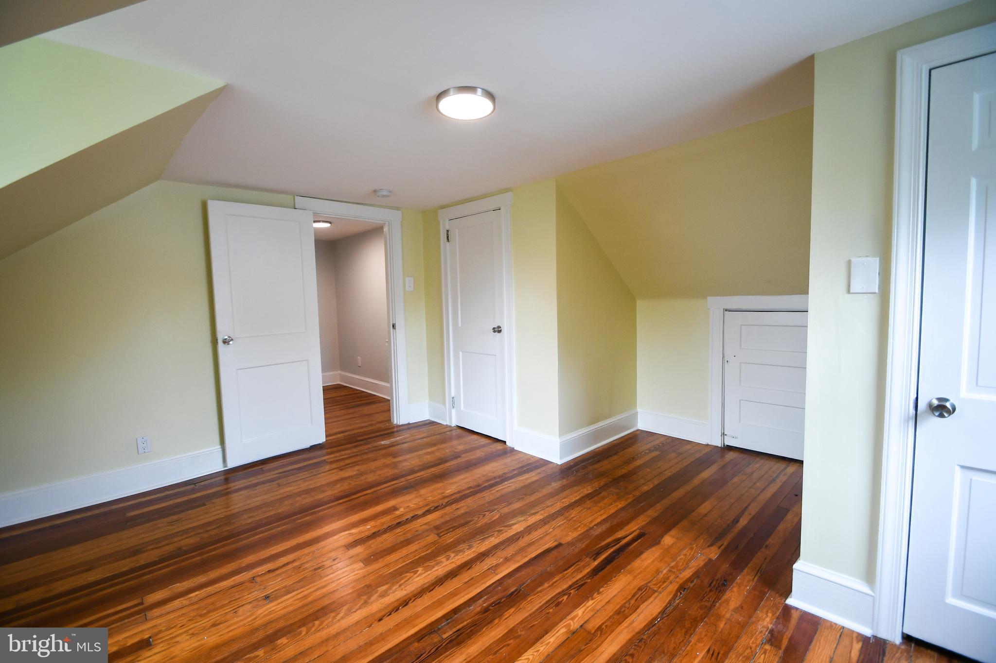 LANSDOWNE - Residential