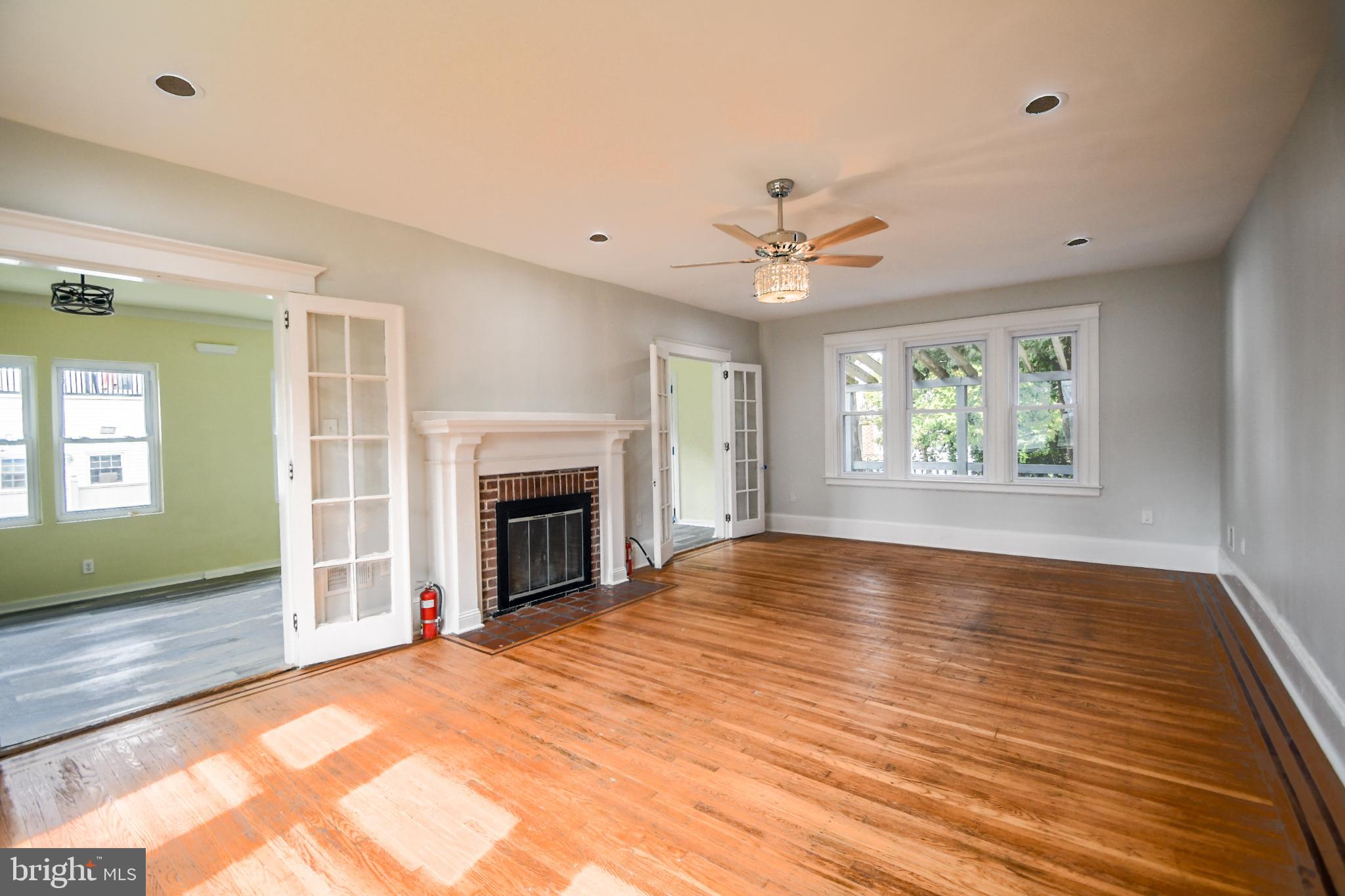 LANSDOWNE - Residential