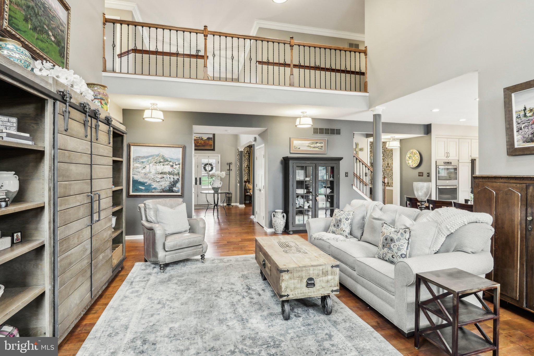 SPRING MILL - Residential