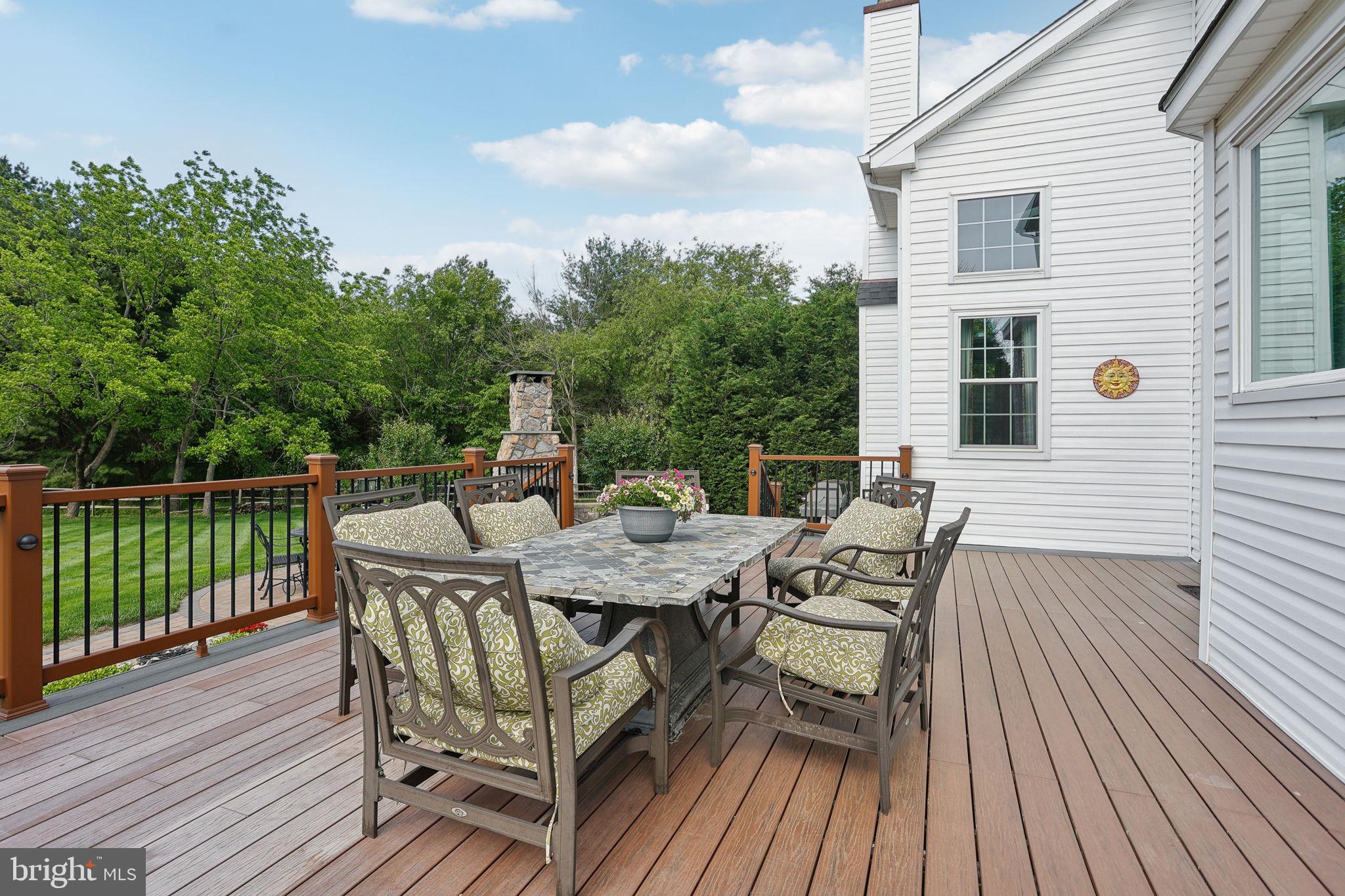 SPRING MILL - Residential