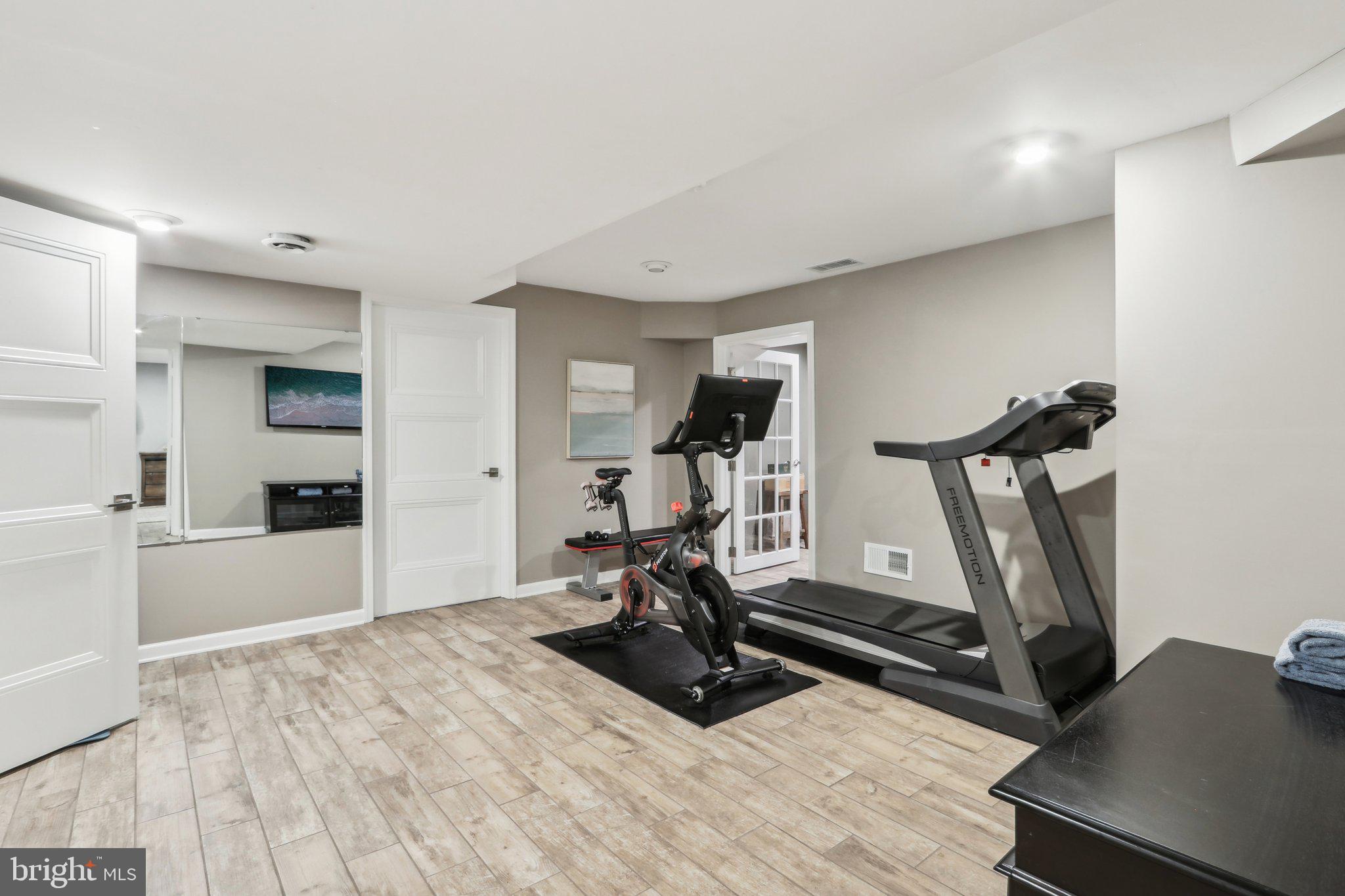 SPRING MILL - Residential