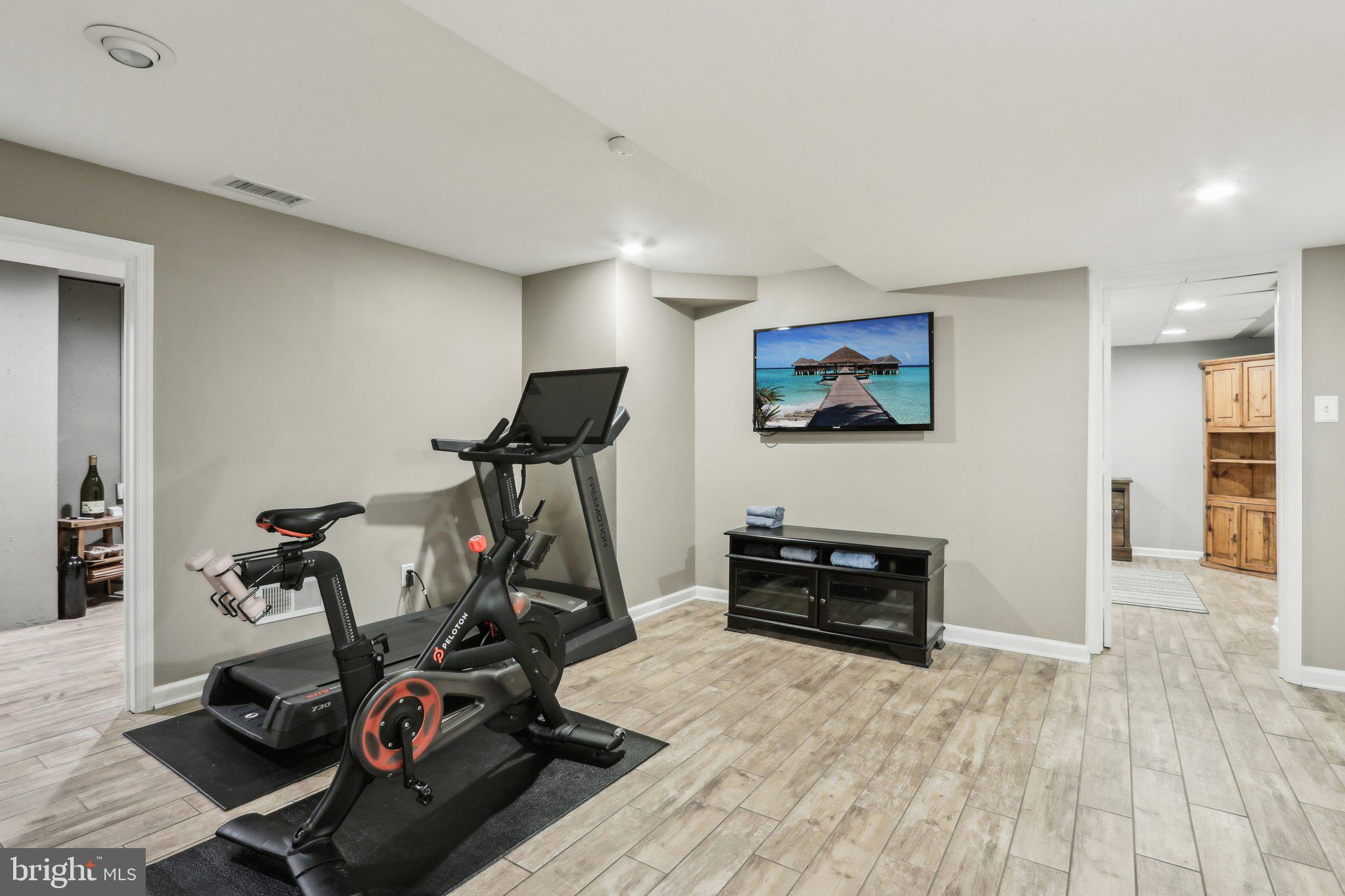 SPRING MILL - Residential