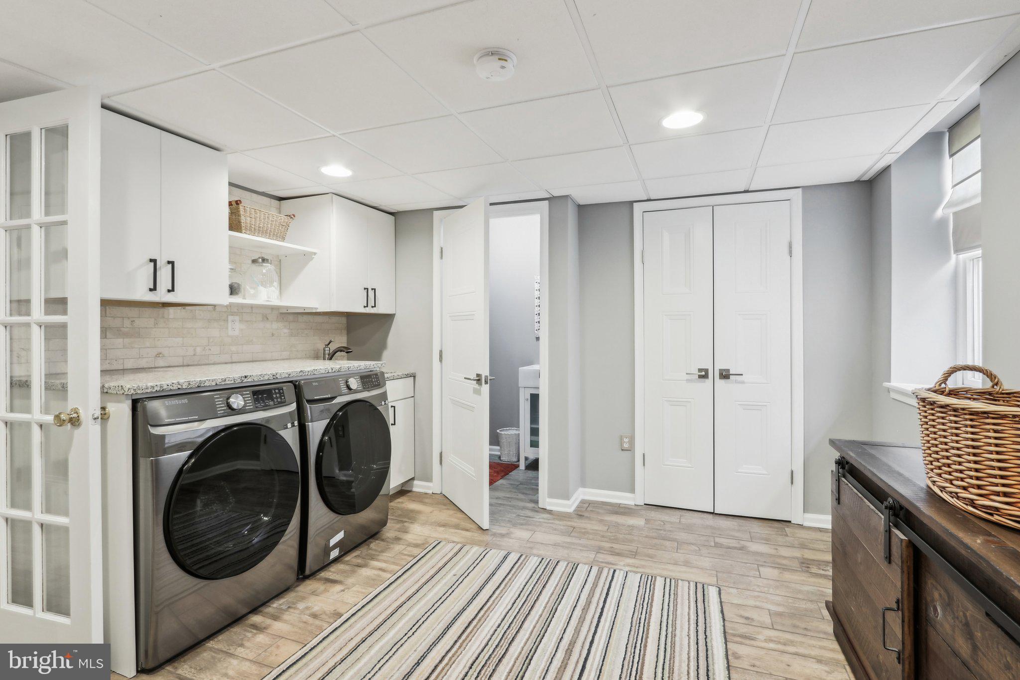 SPRING MILL - Residential