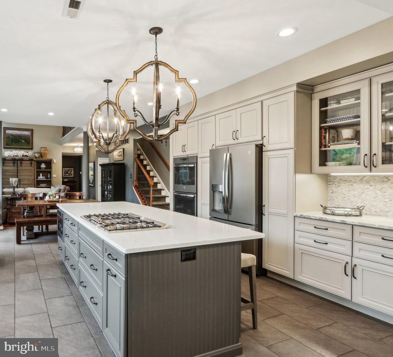 SPRING MILL - Residential