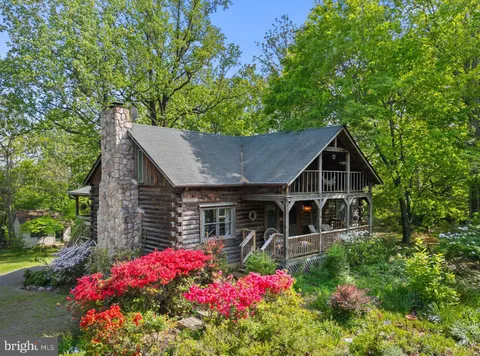 3513 Cobbler Mountain Road, Delaplane, VA MLS: VAFQ2016464