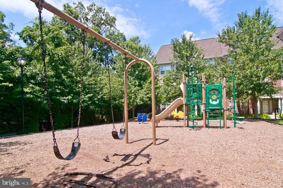 WOODLAND PARK - Residential Lease