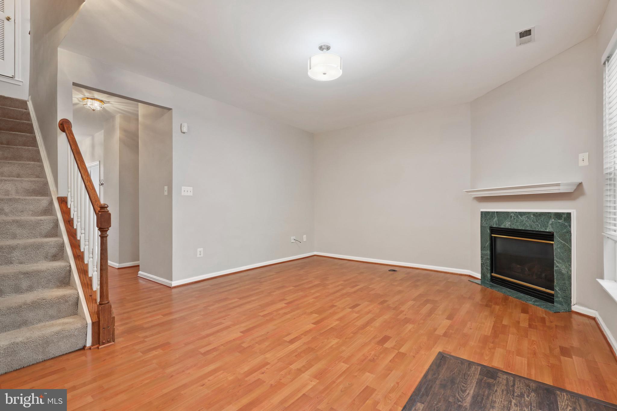 WOODLAND PARK - Residential Lease