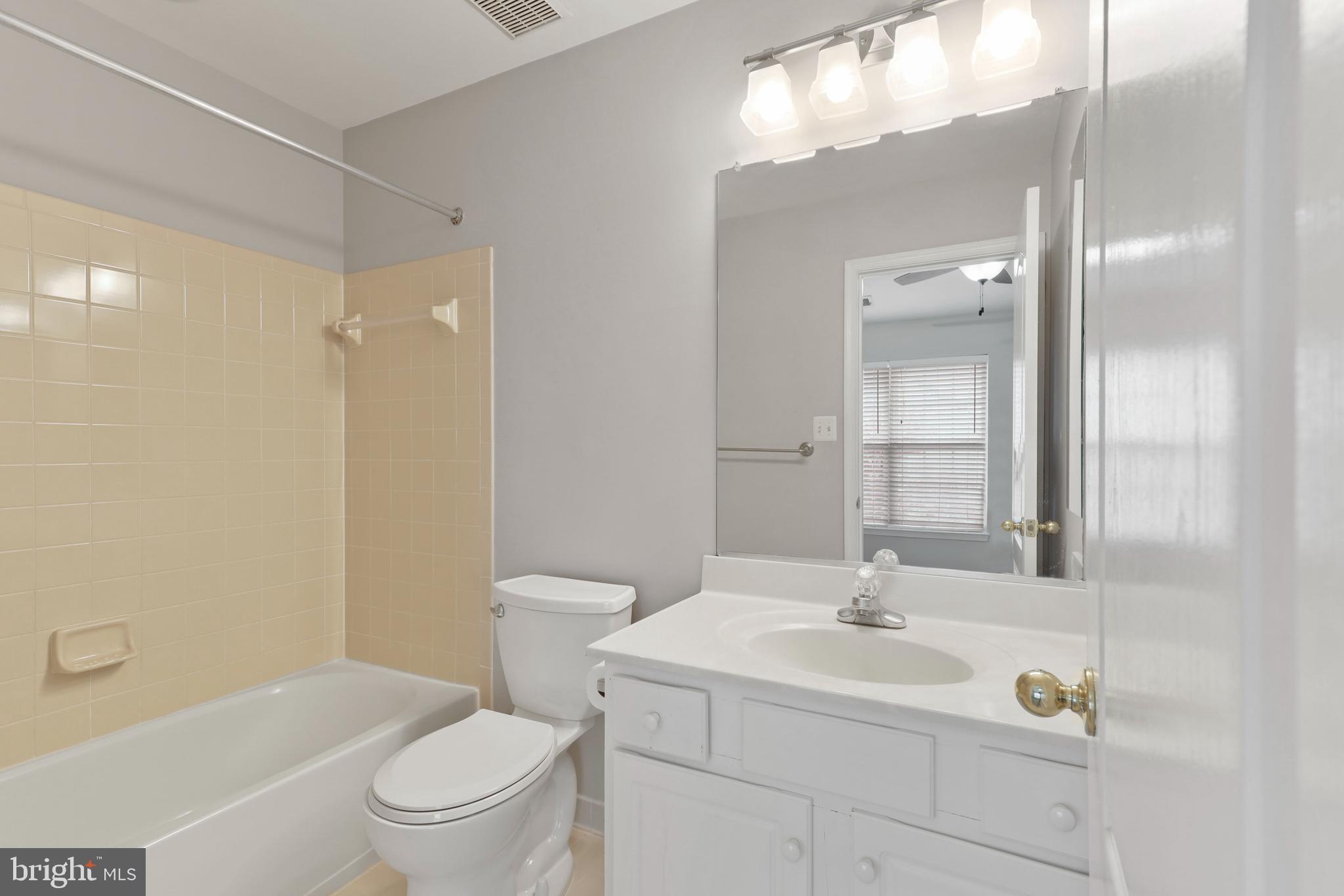 WOODLAND PARK - Residential Lease