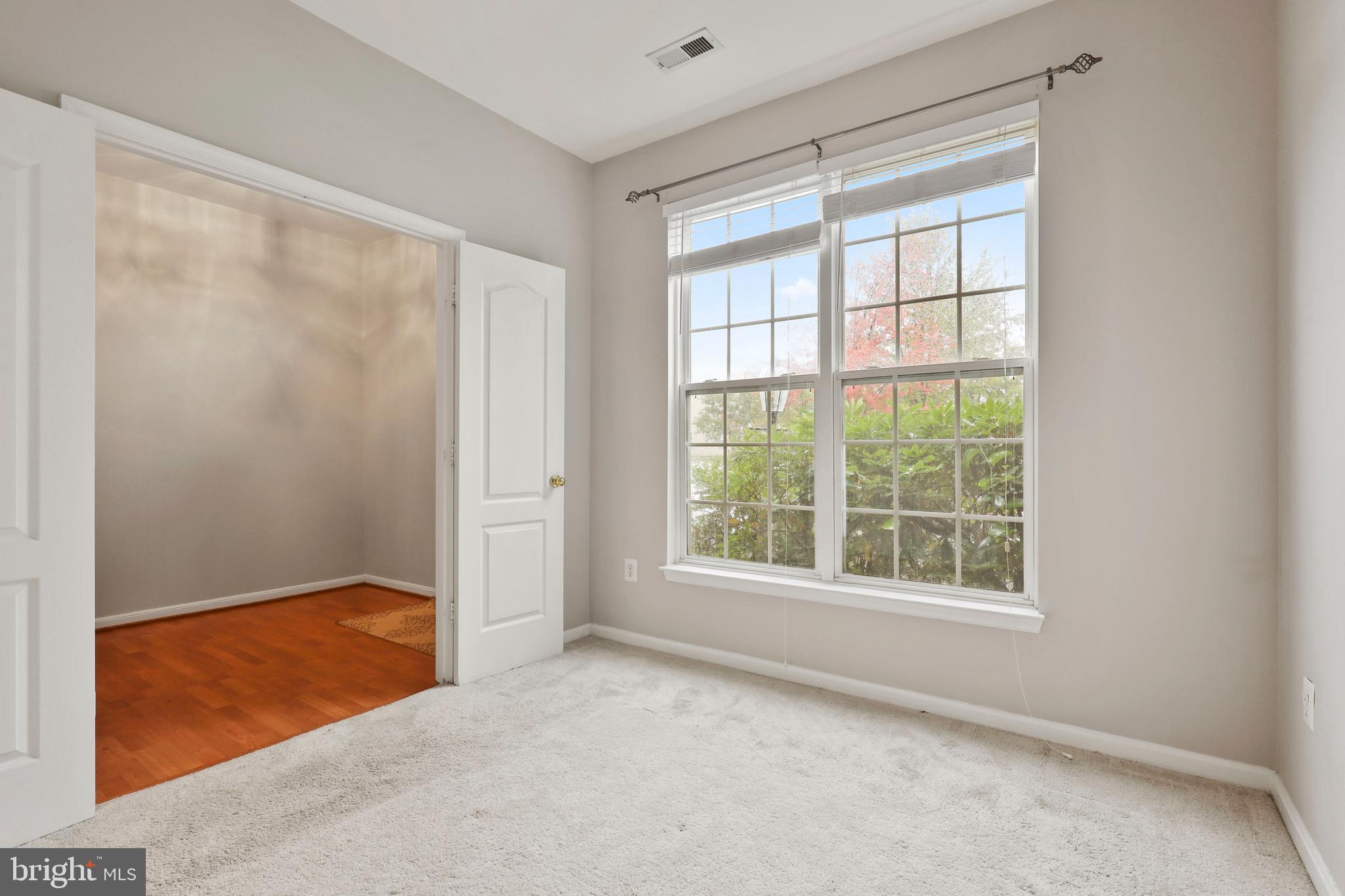 WOODLAND PARK - Residential Lease