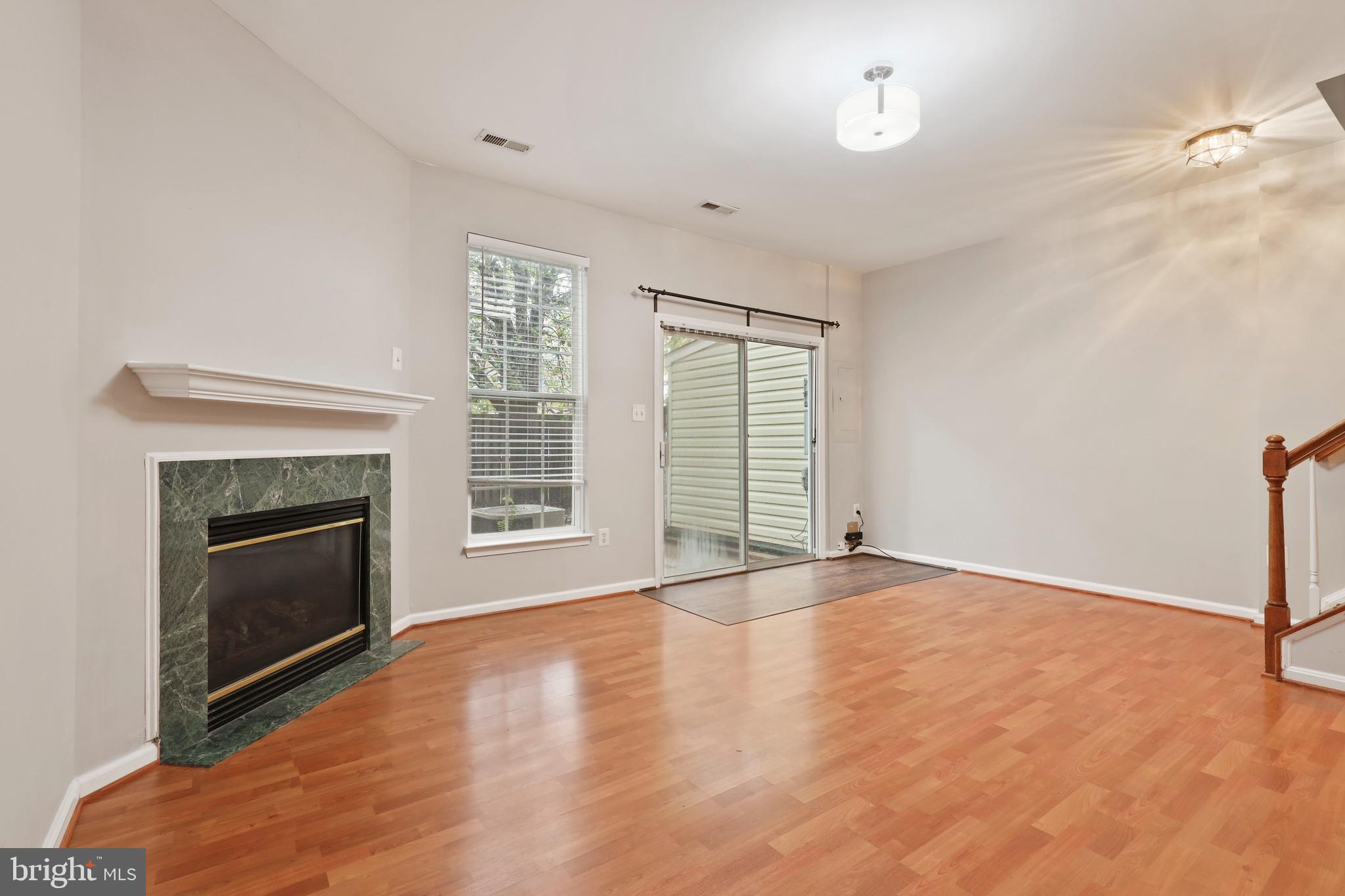 WOODLAND PARK - Residential Lease