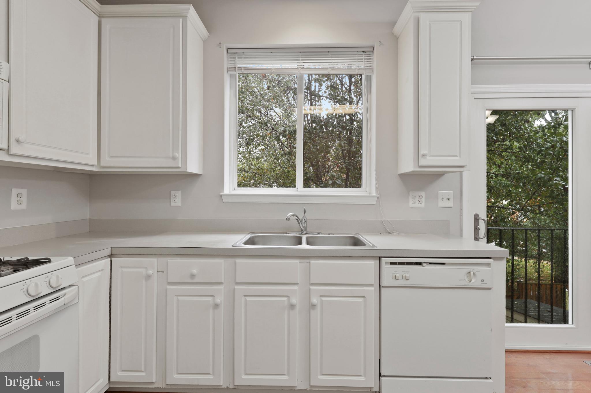 WOODLAND PARK - Residential Lease