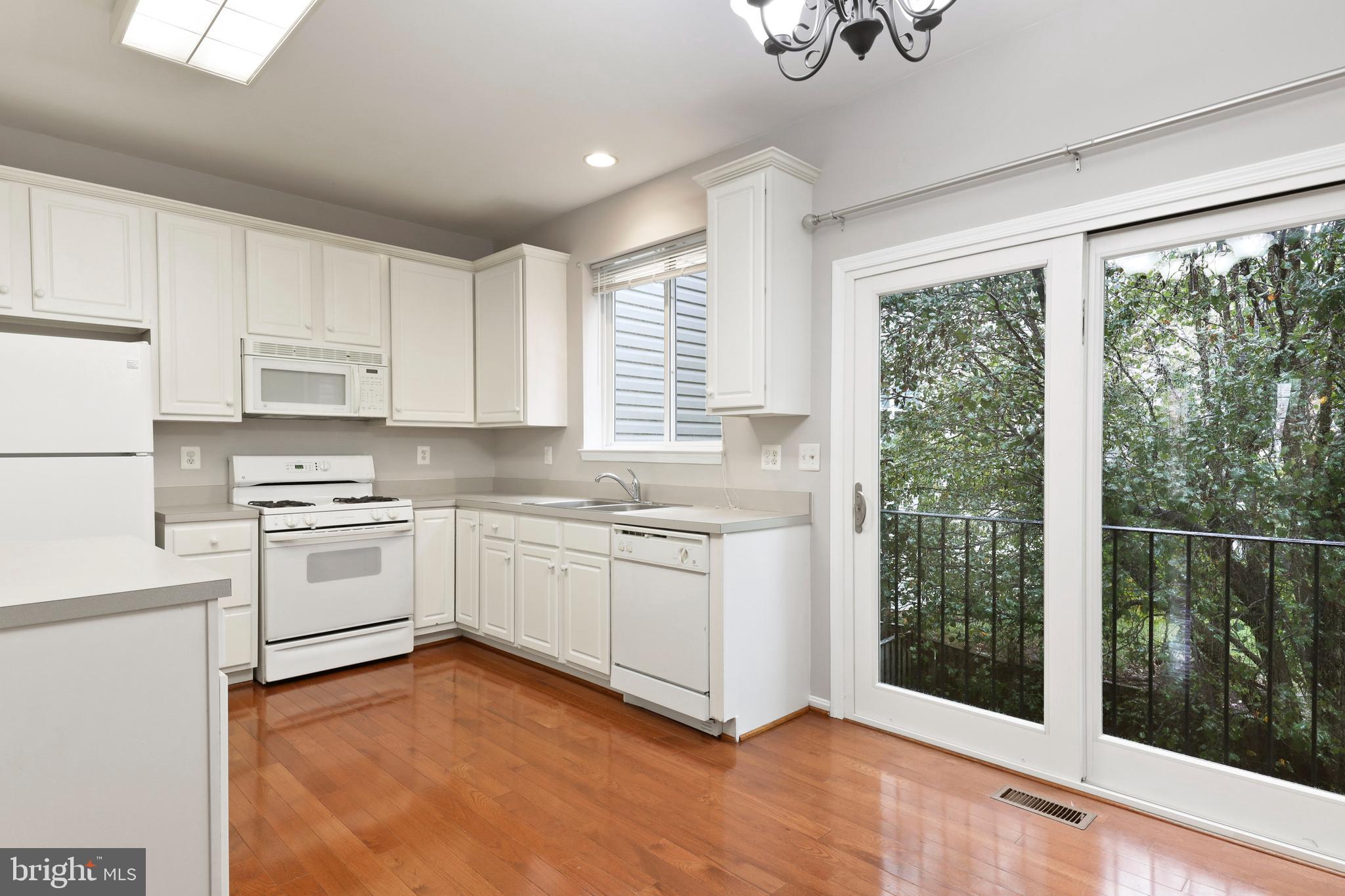 WOODLAND PARK - Residential Lease