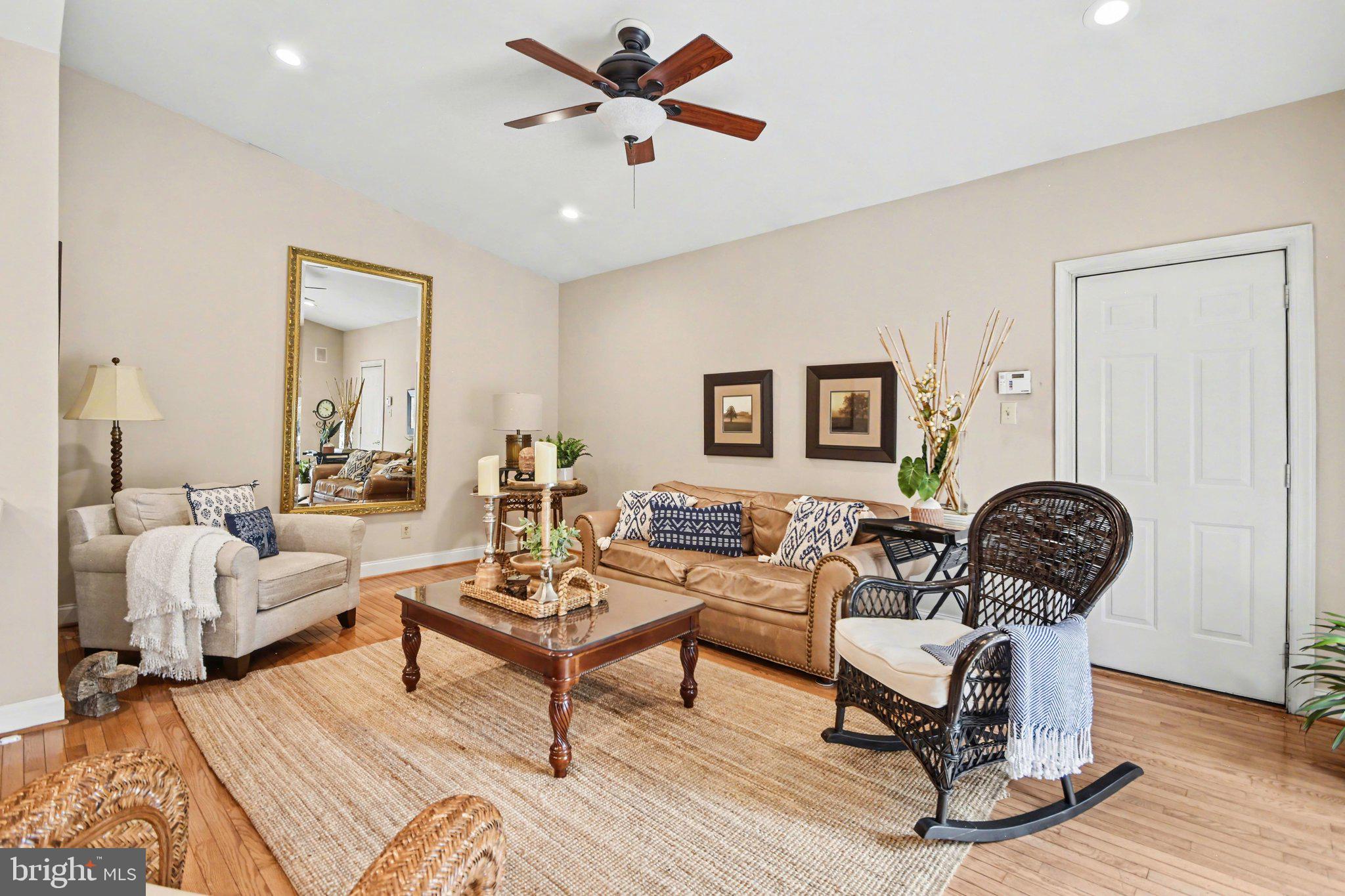 EAGLEVIEW - Residential