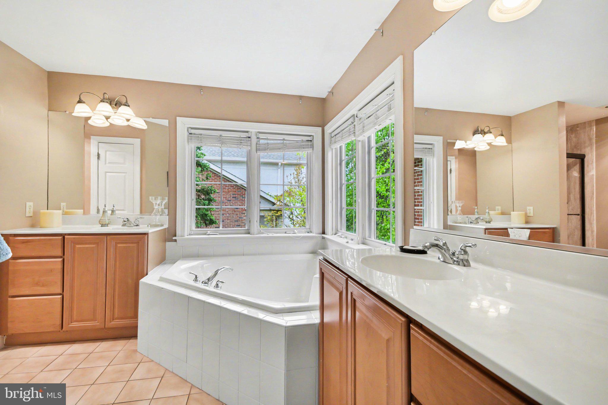 EAGLEVIEW - Residential
