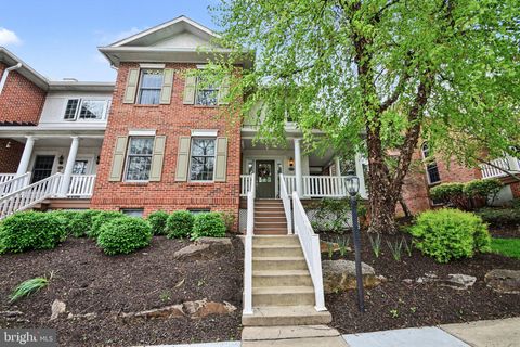 Photo of 417 Vineyard Lane, DOWNINGTOWN, PA 19335 (MLS # PACT2124028)
