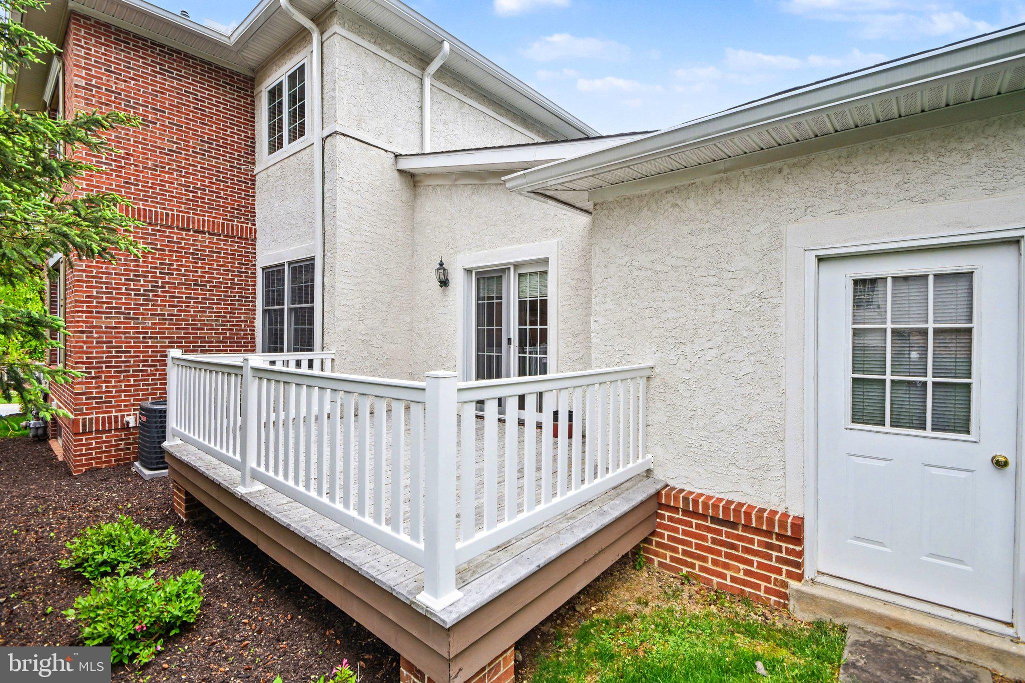 EAGLEVIEW - Residential