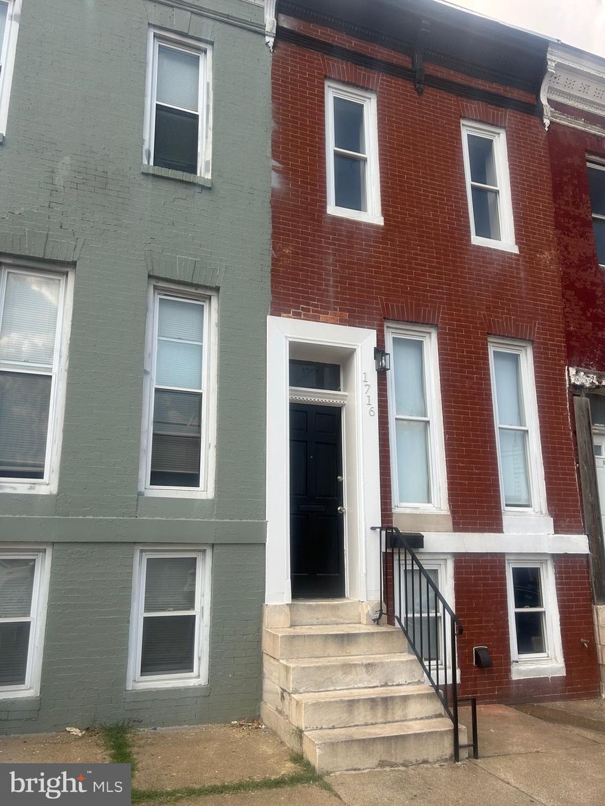 Just listed in the Bridgeview area of West Baltimore City. This 3 bedroom, 1 bathroom recently renovated home offers fresh paint, large windows that are perfect for allowing natural light, an updated kitchen and bathroom, enclosed back yard, and in unit washer and dryer. Conveniently located just south of North Ave, this property offers a quick commute to Baltimore County, Downtown Baltimore City, and I-95.
Rental Requirements : 
✔️ Income must be 3x the monthly rent
✔️ Vouchers are welcome 
✔️ No recent eviction history (no minimum credit score required)
✔️ $40 application fee per adult
✔️ Security deposit due within 48 hrs of accepted application
Contact us to schedule a viewing of this home.
