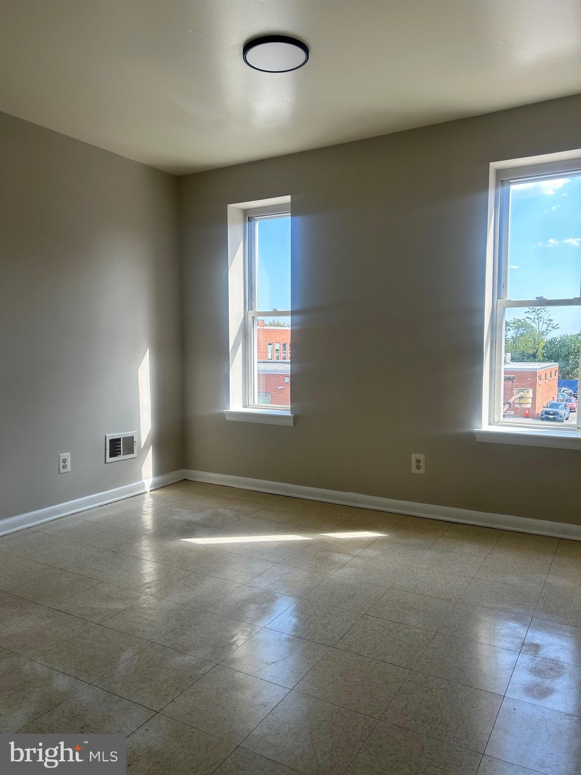 BRIDGEVIEW - GREENLAWN - Residential Lease