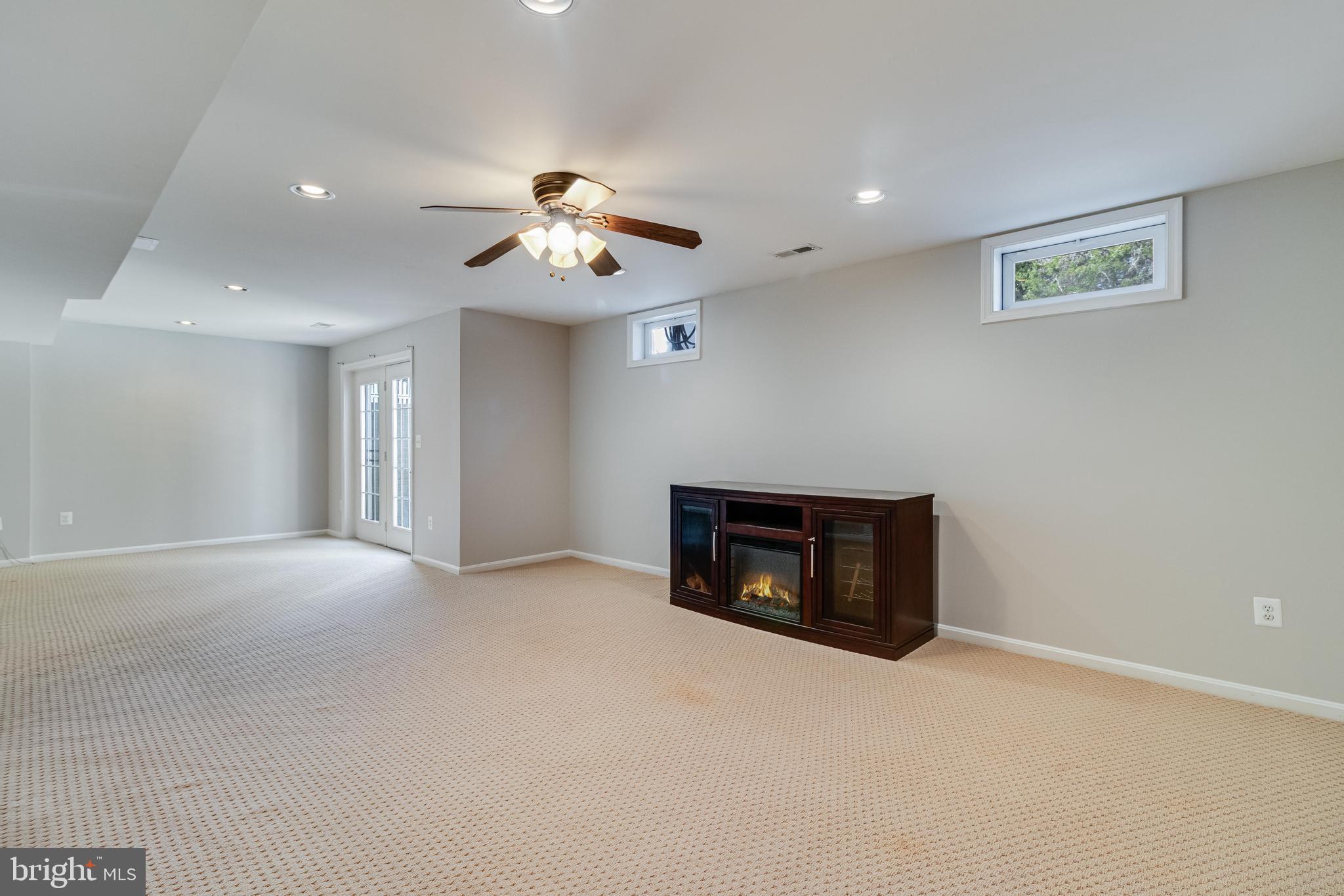HILLENDALE - Residential