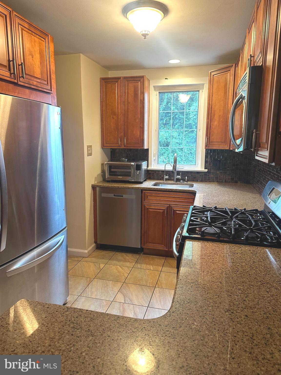 229 EDGE HILL ROAD