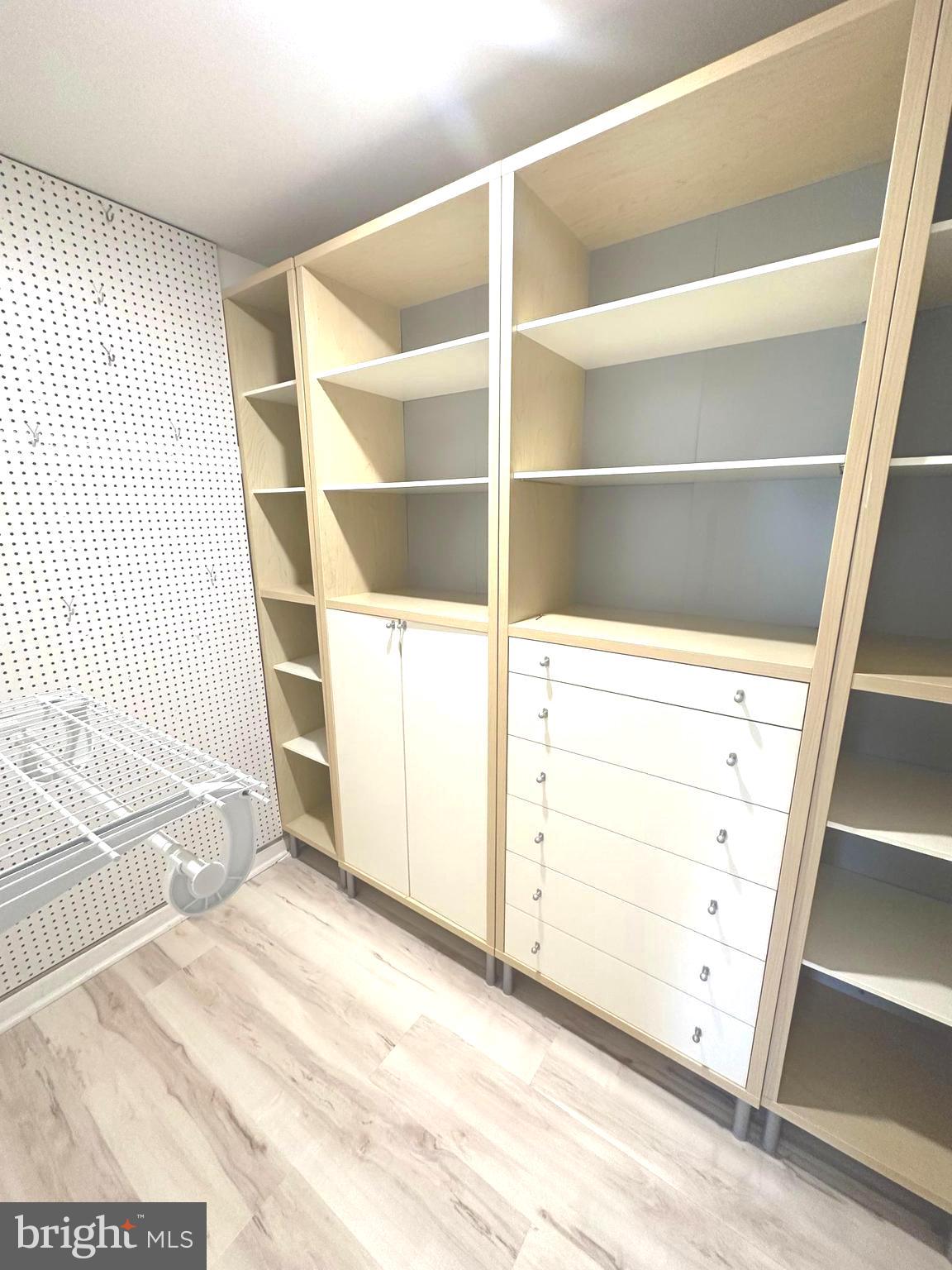 GLENSIDE - Residential