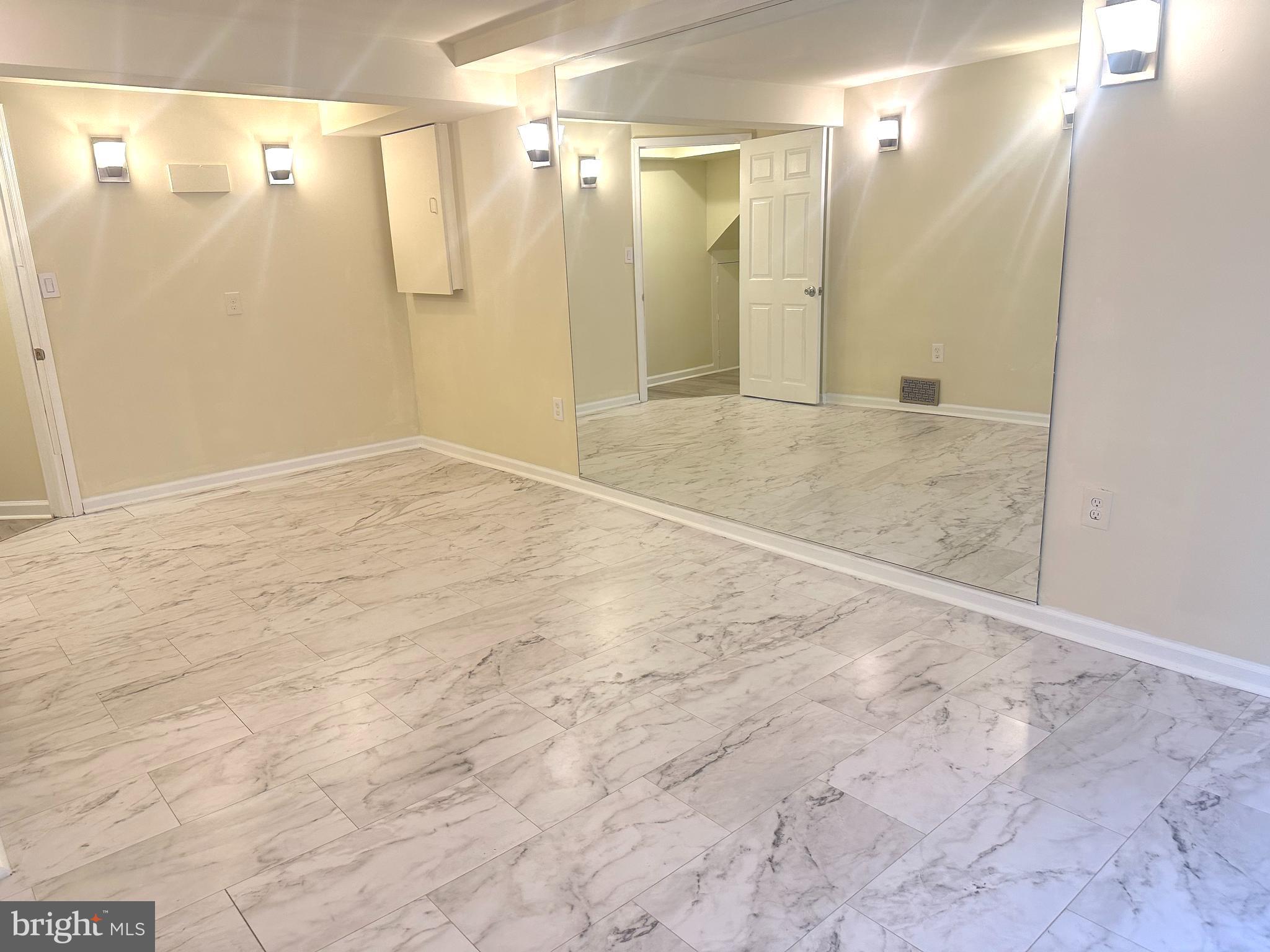 GLENSIDE - Residential