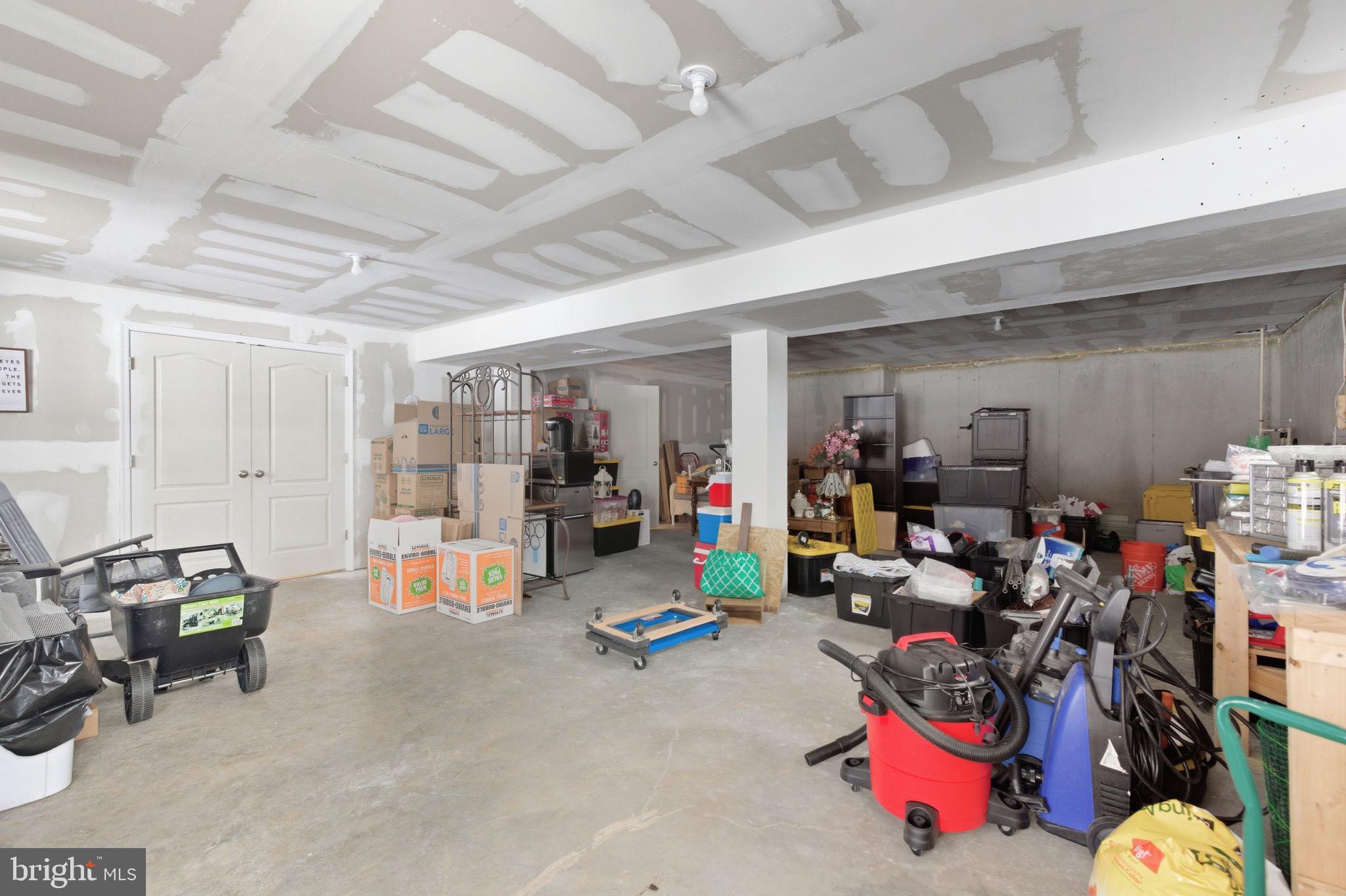 AMBERFIELD - Residential