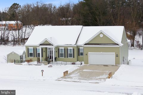 213 CHESTERFIELD DRIVE FALLING WATERS WV 25419