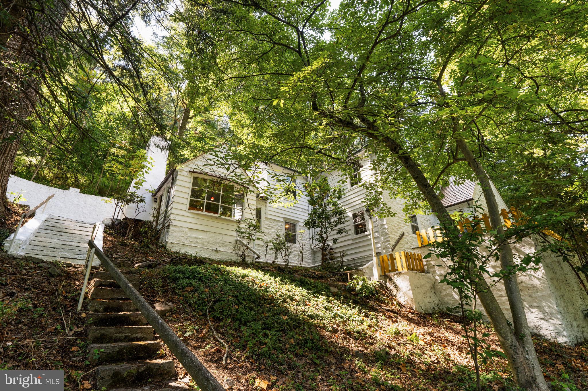 RAMPART RIDGE - Residential