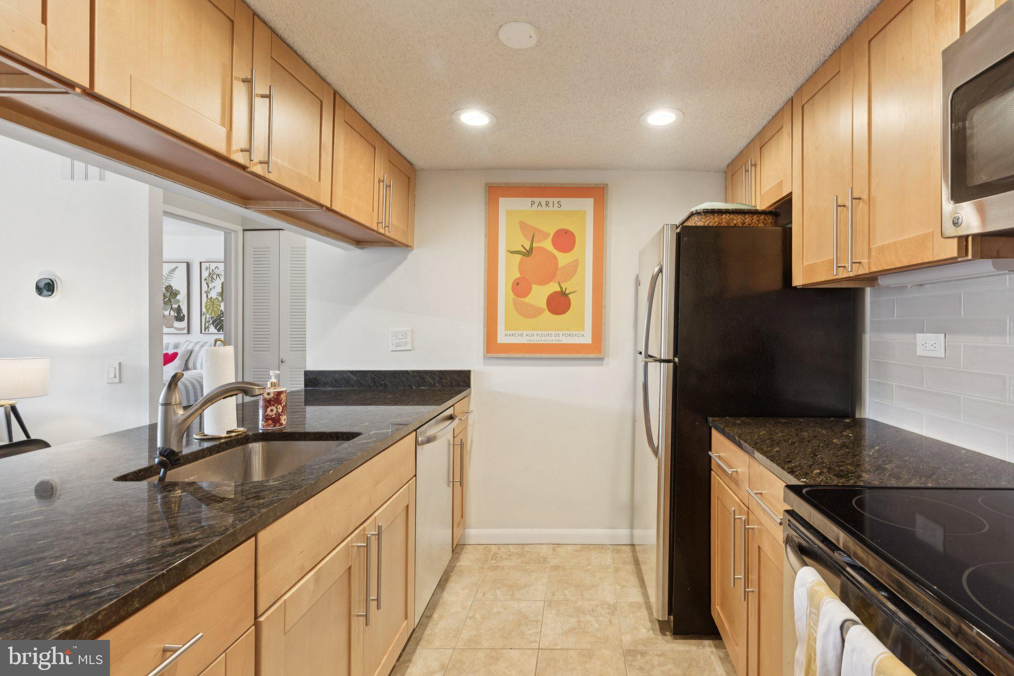 WASHINGTON SQ - Residential