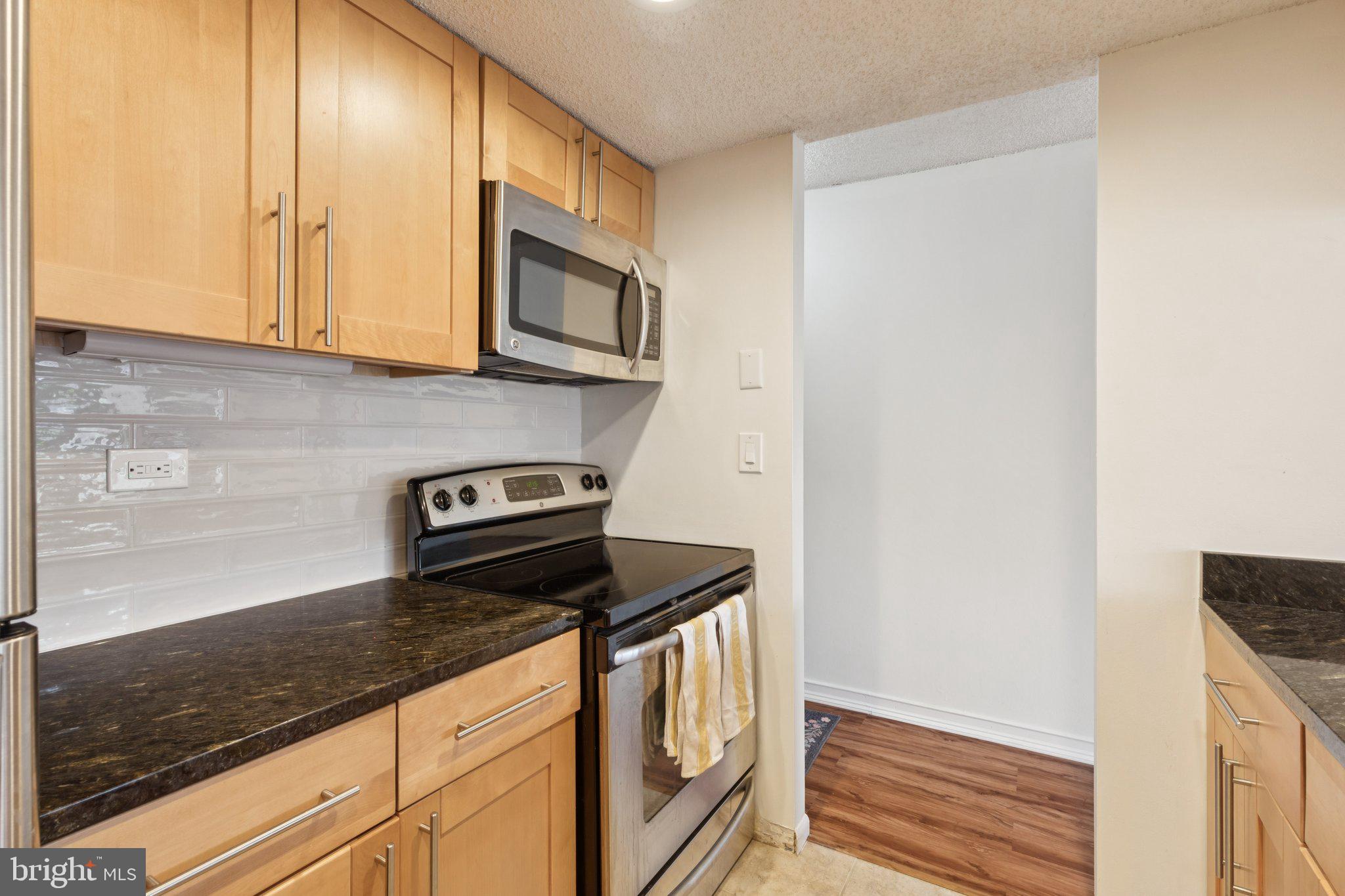 WASHINGTON SQ - Residential