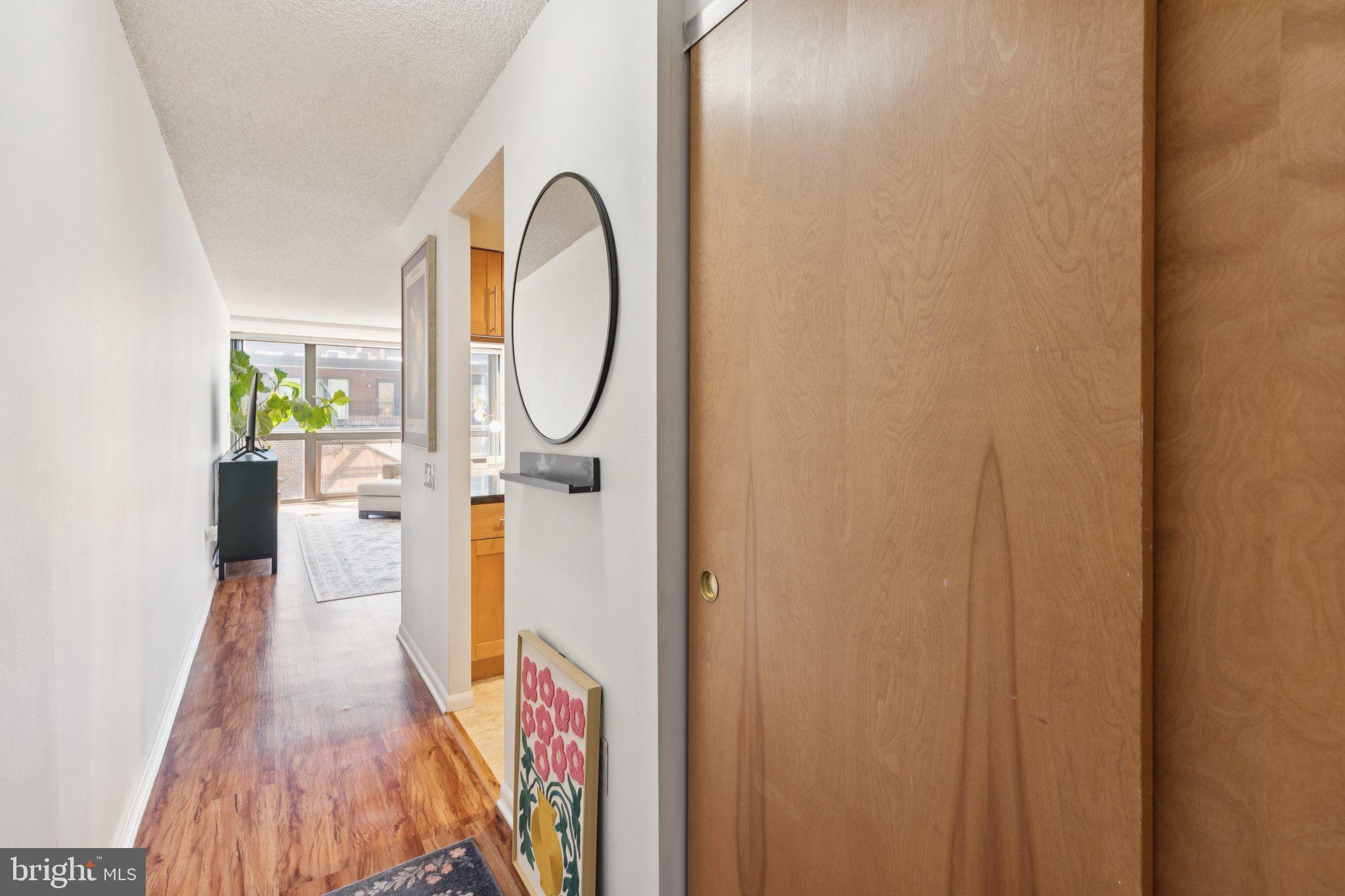 WASHINGTON SQ - Residential