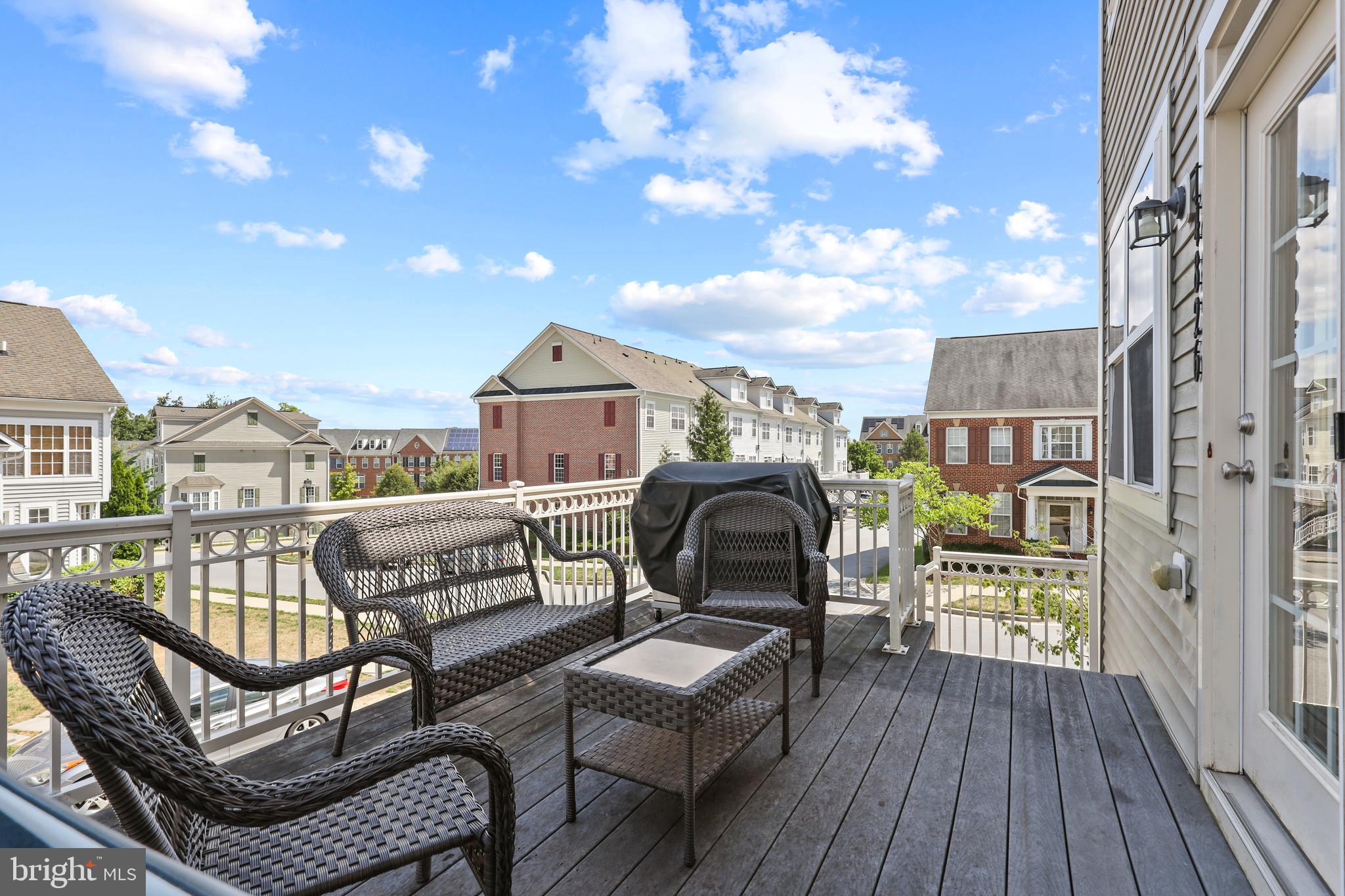 THE CRESCENT AT CHERRY LANE - Residential