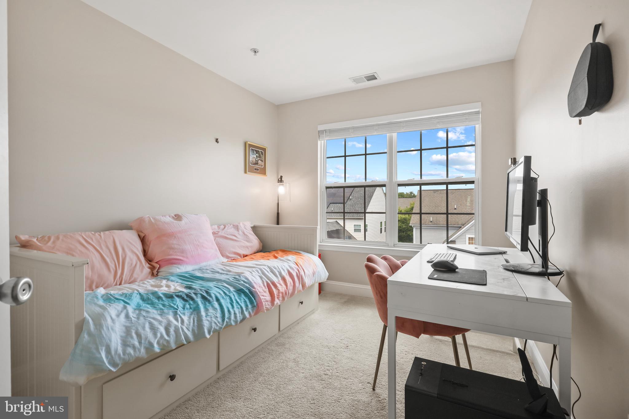 THE CRESCENT AT CHERRY LANE - Residential