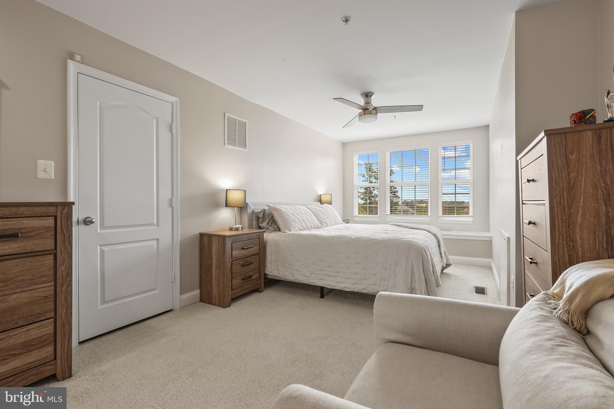 THE CRESCENT AT CHERRY LANE - Residential