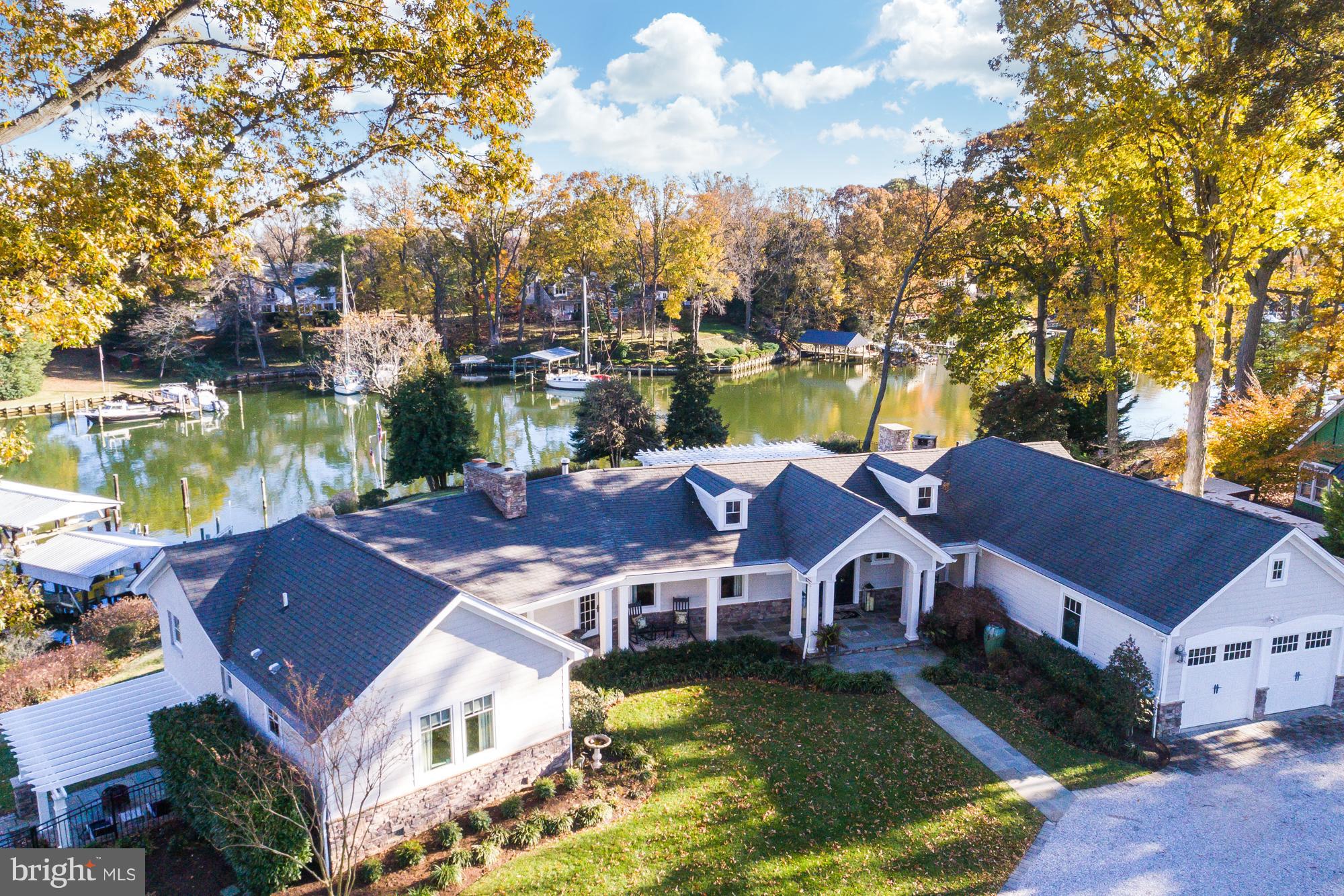 HIDDEN POINT - Residential