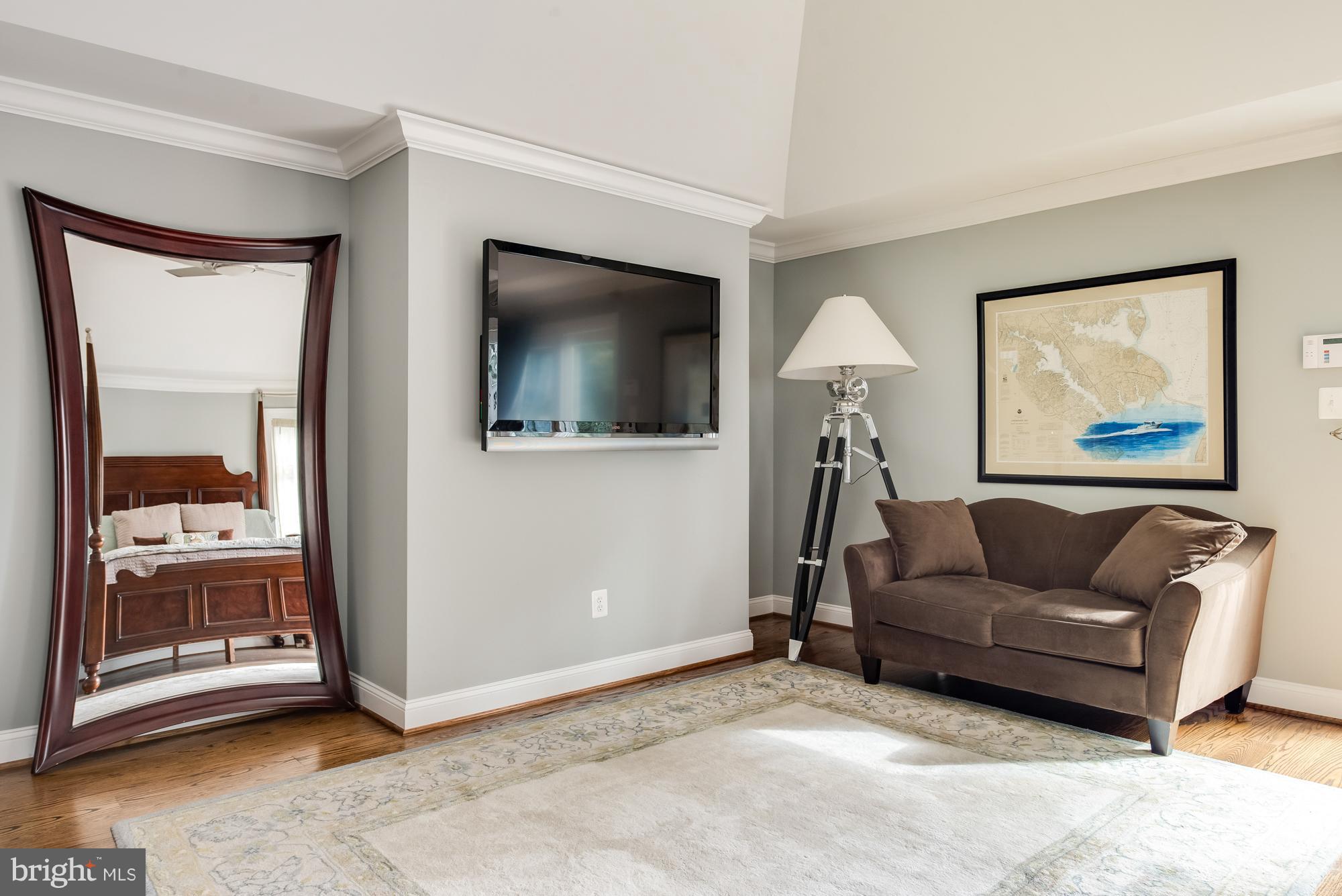 HIDDEN POINT - Residential