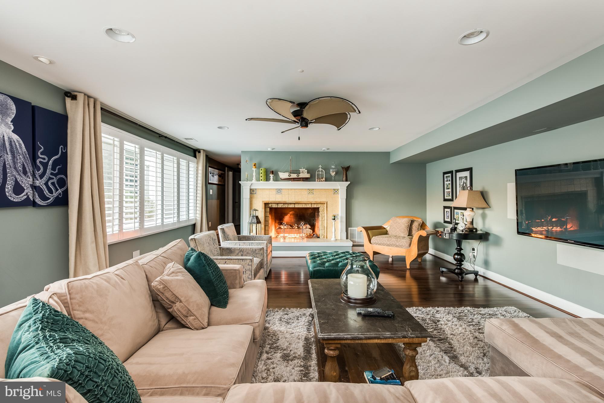 HIDDEN POINT - Residential