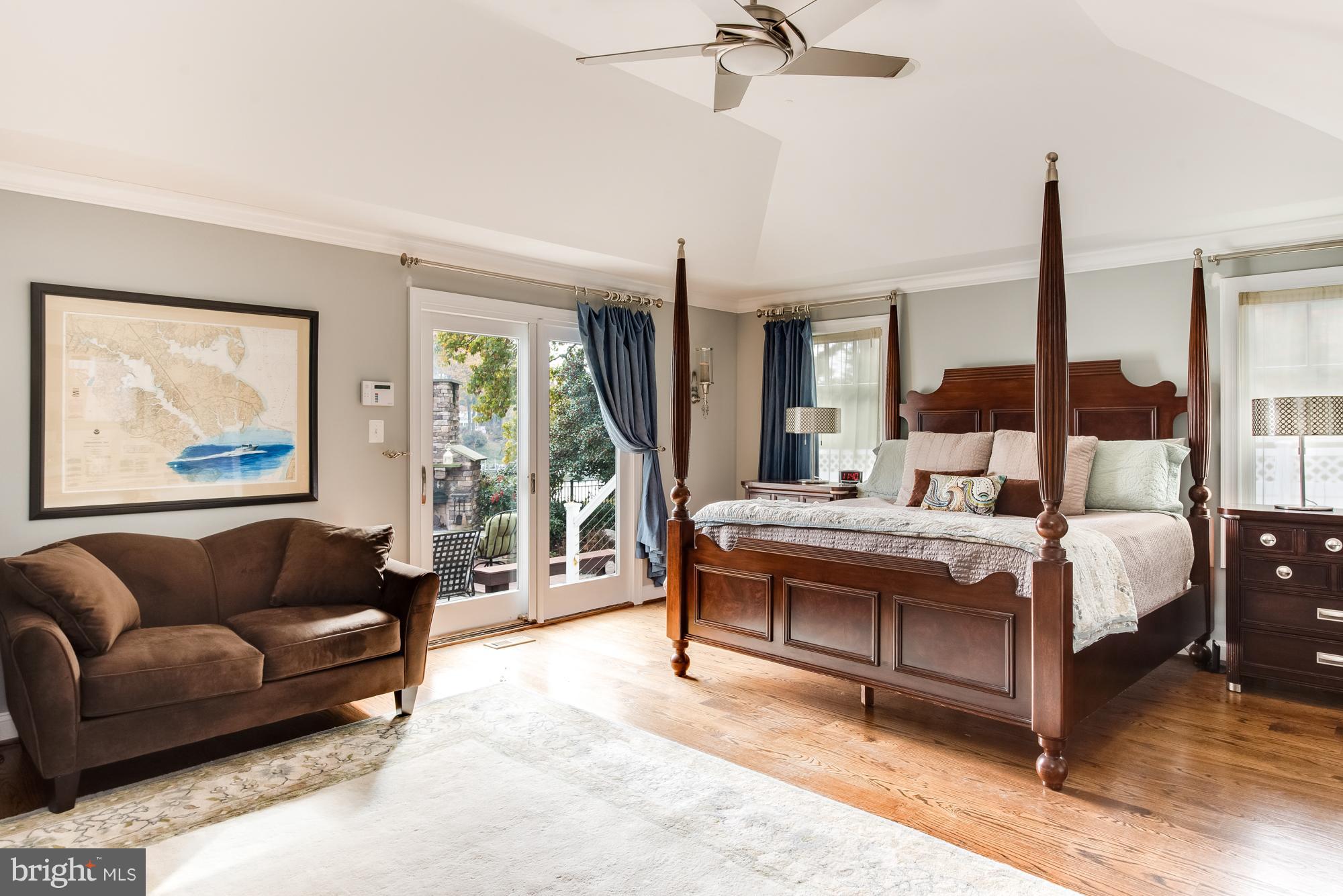 HIDDEN POINT - Residential