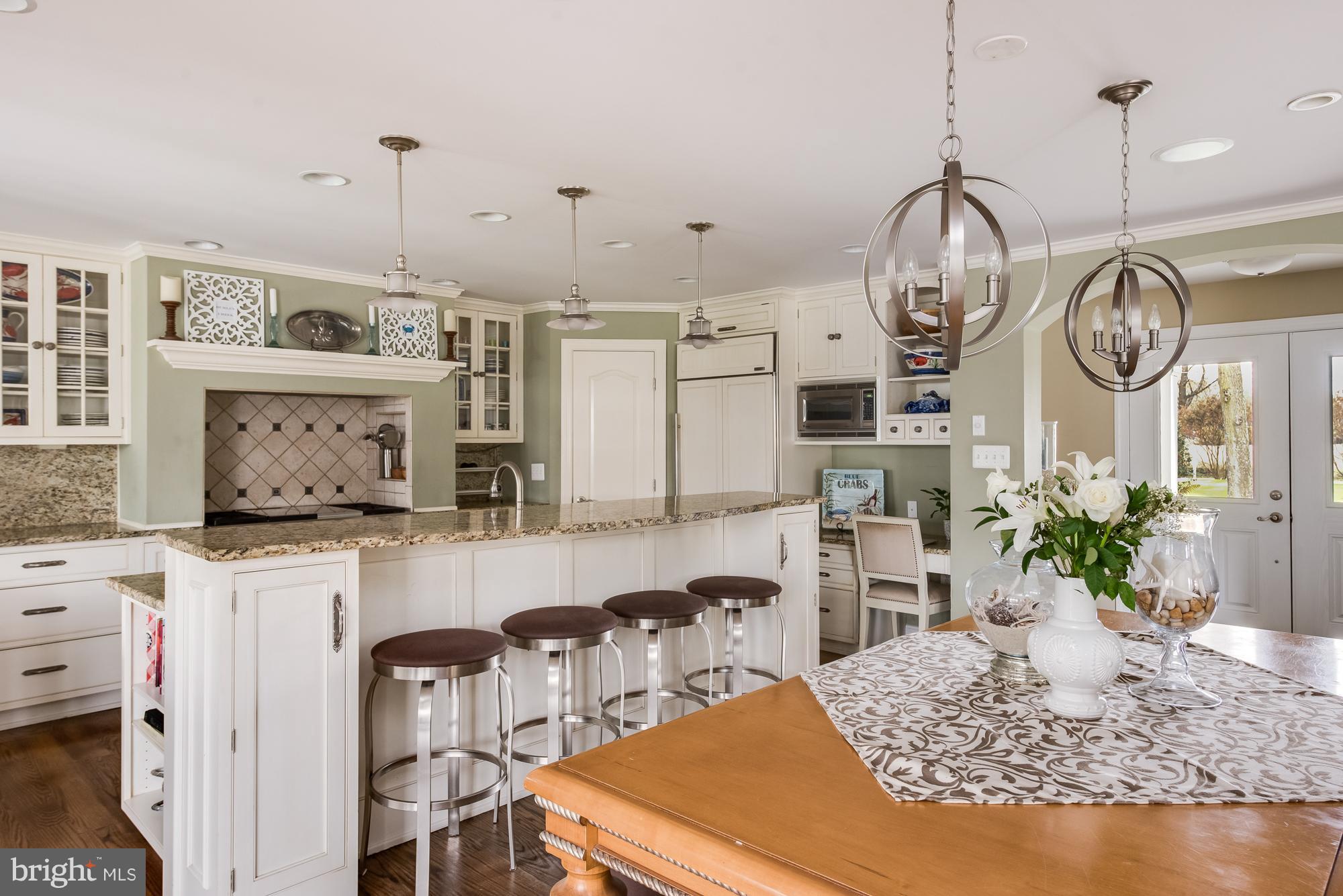 HIDDEN POINT - Residential