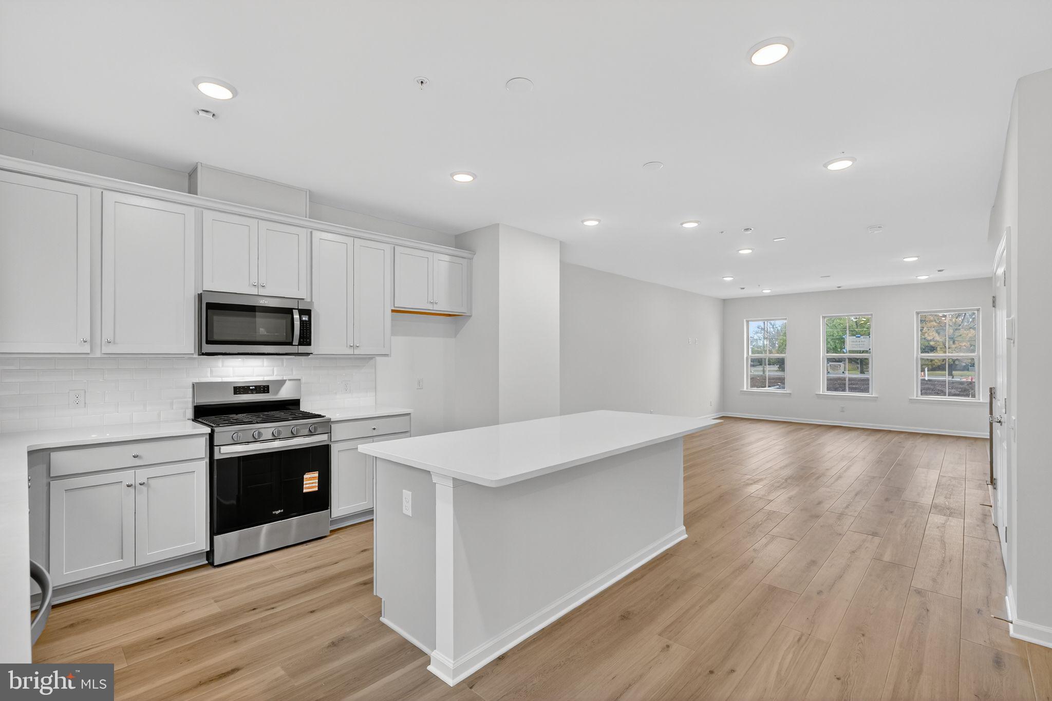 LEWIS POINTE - Residential