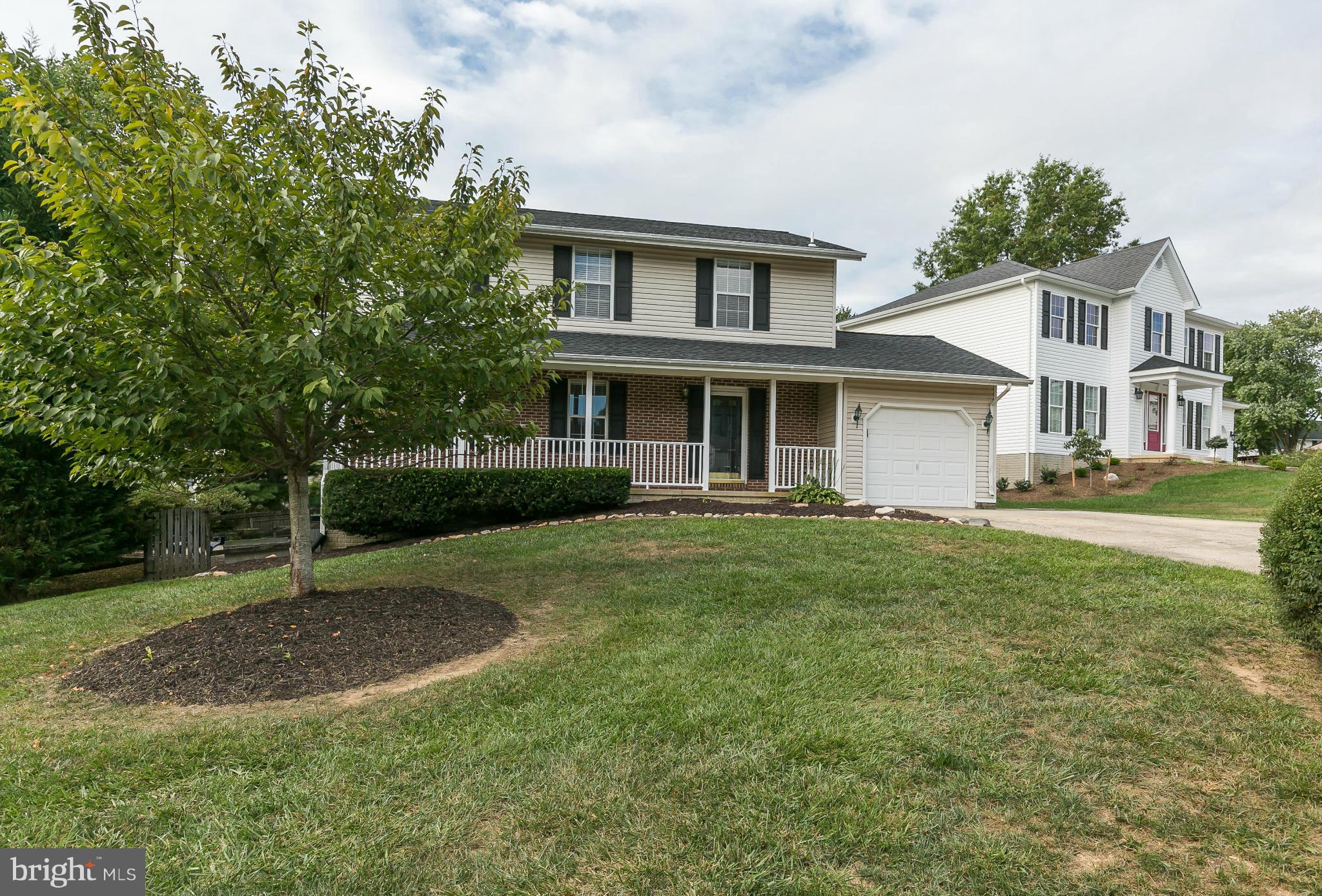 FOREST LAKES - Residential