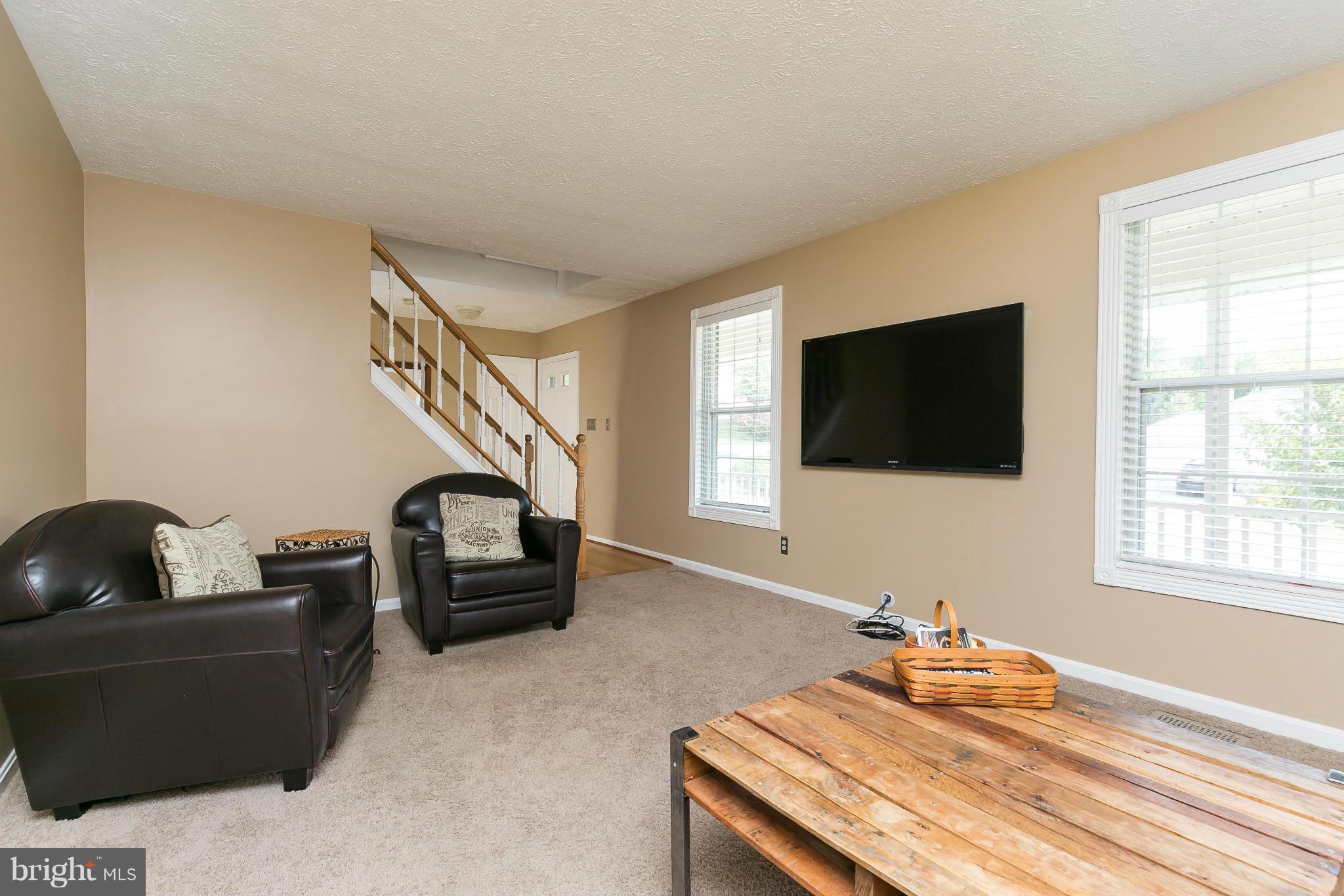 FOREST LAKES - Residential