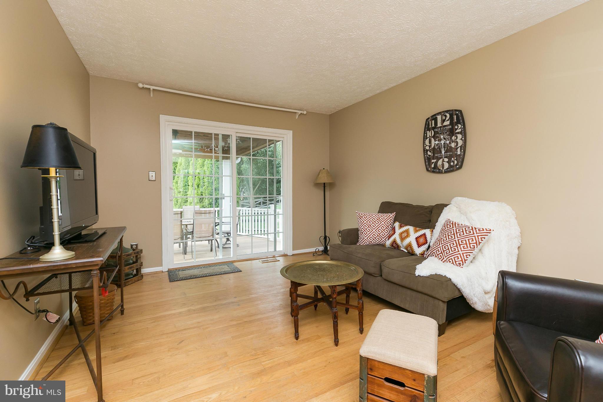 FOREST LAKES - Residential