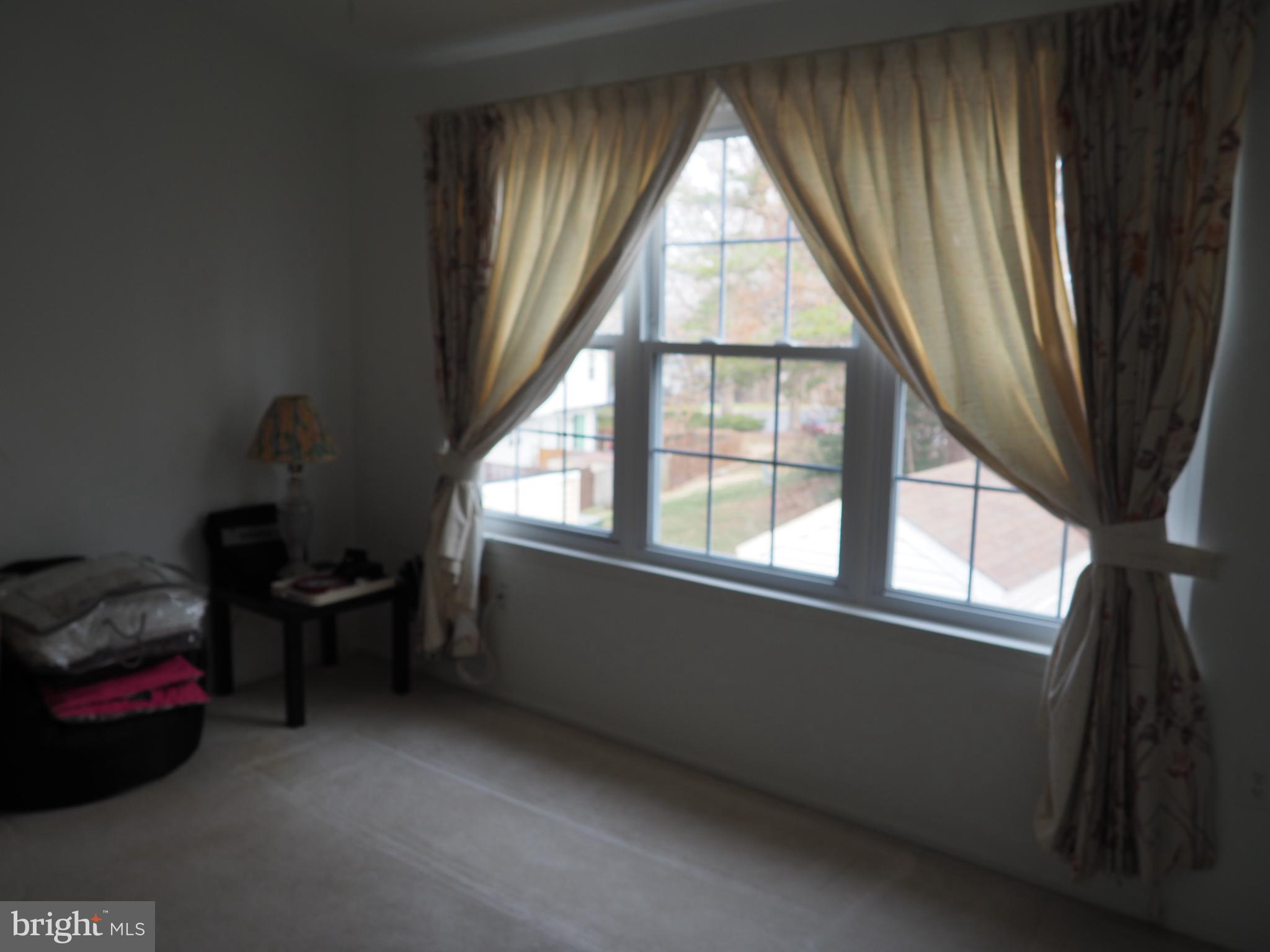 LAKE RIDGE - Residential