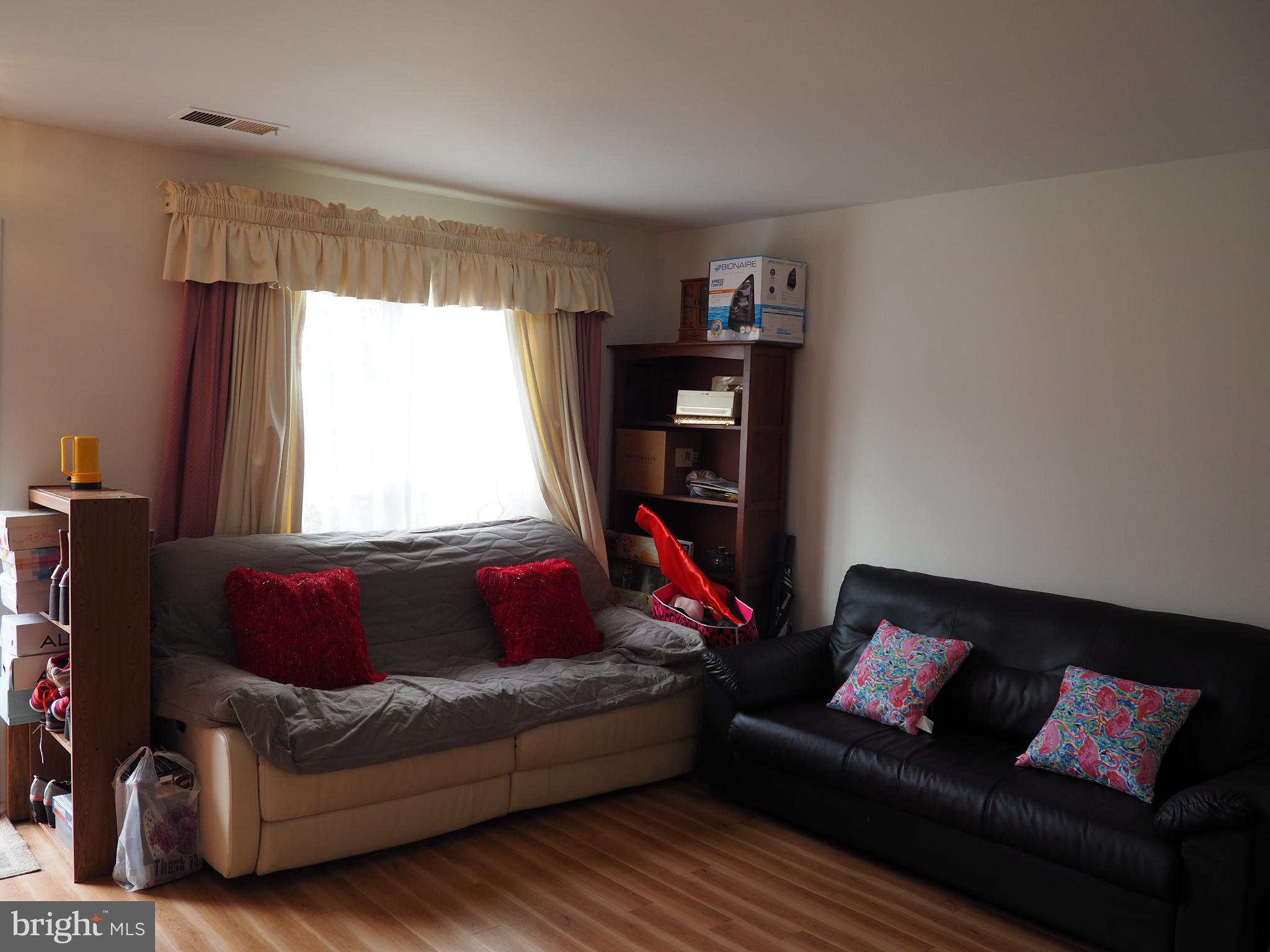 LAKE RIDGE - Residential